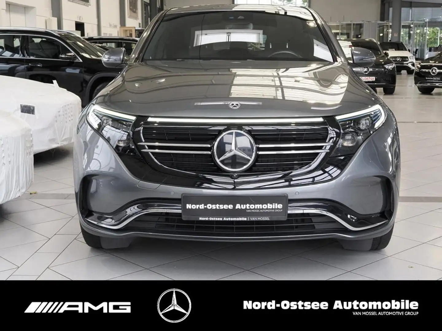 Mercedes-Benz EQC 400 4M AMG SHD TOTWINKEL MULTIBEAM KAMERA Grijs - 2