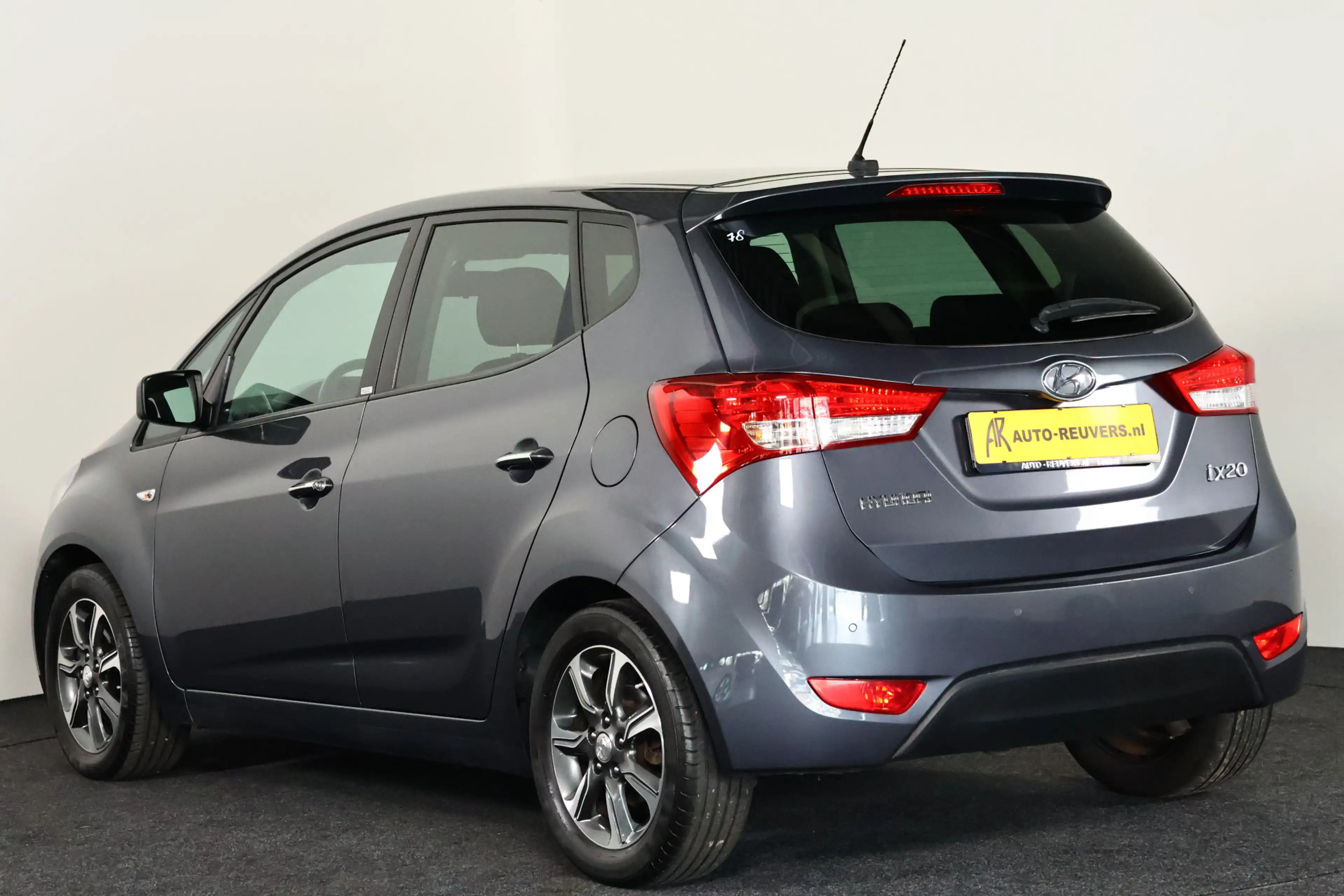 Hyundai iX20 1.6i Go! Airco / Bluetooth / PDC / Stuurverwarming — photo 6