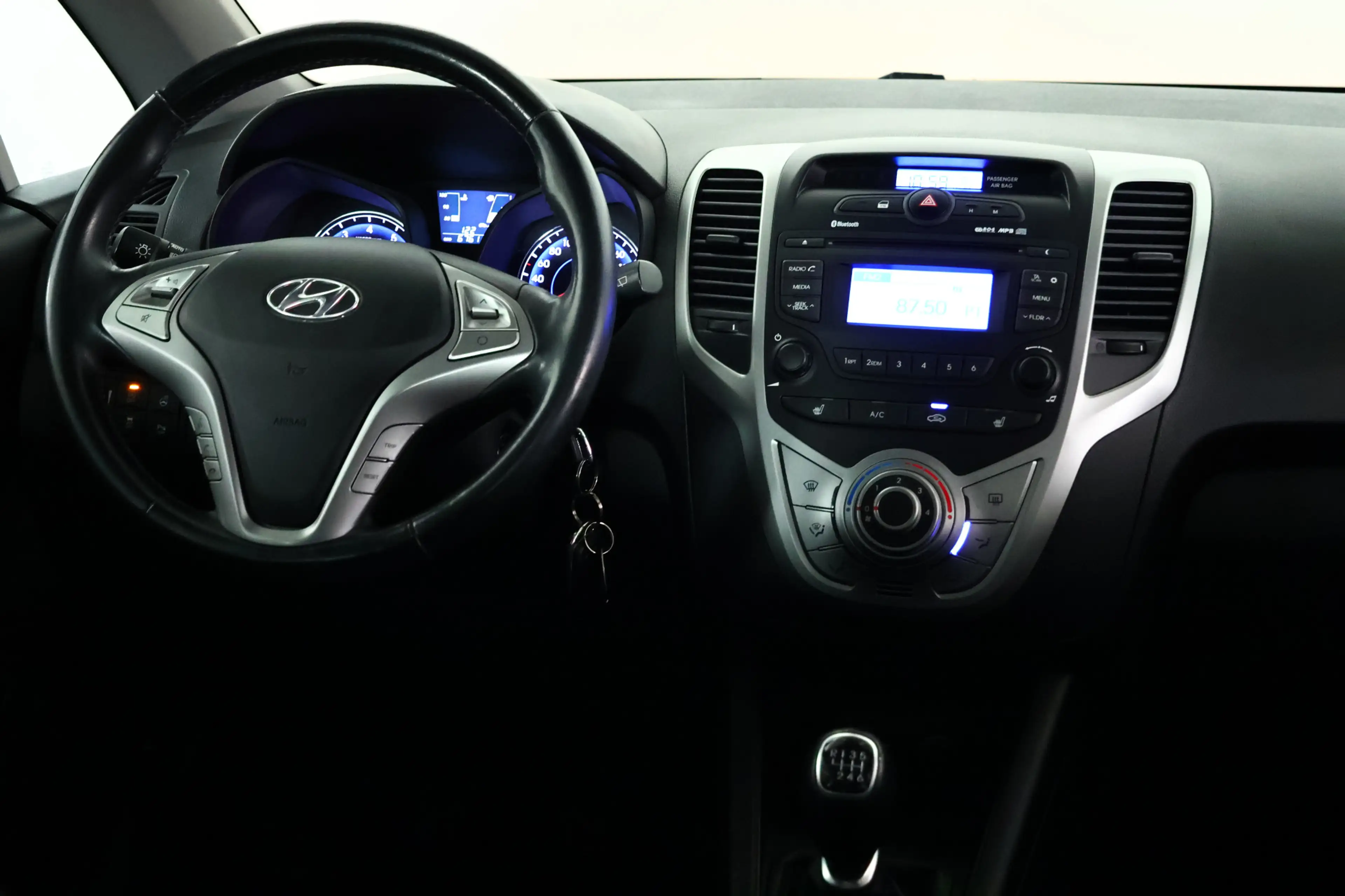 Hyundai iX20 1.6i Go! Airco / Bluetooth / PDC / Stuurverwarming — photo 17