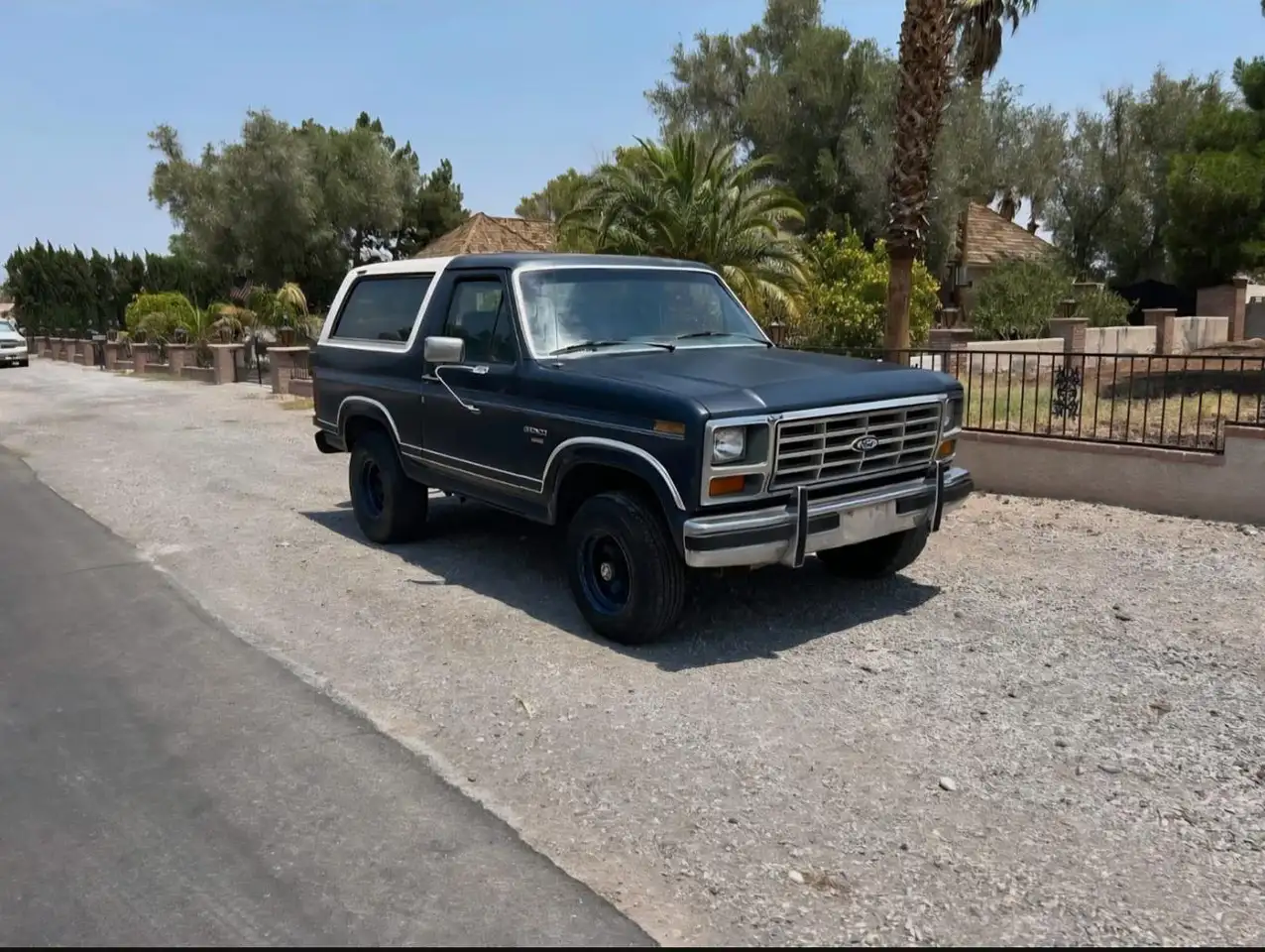 Ford Bronco XLT, foto 3