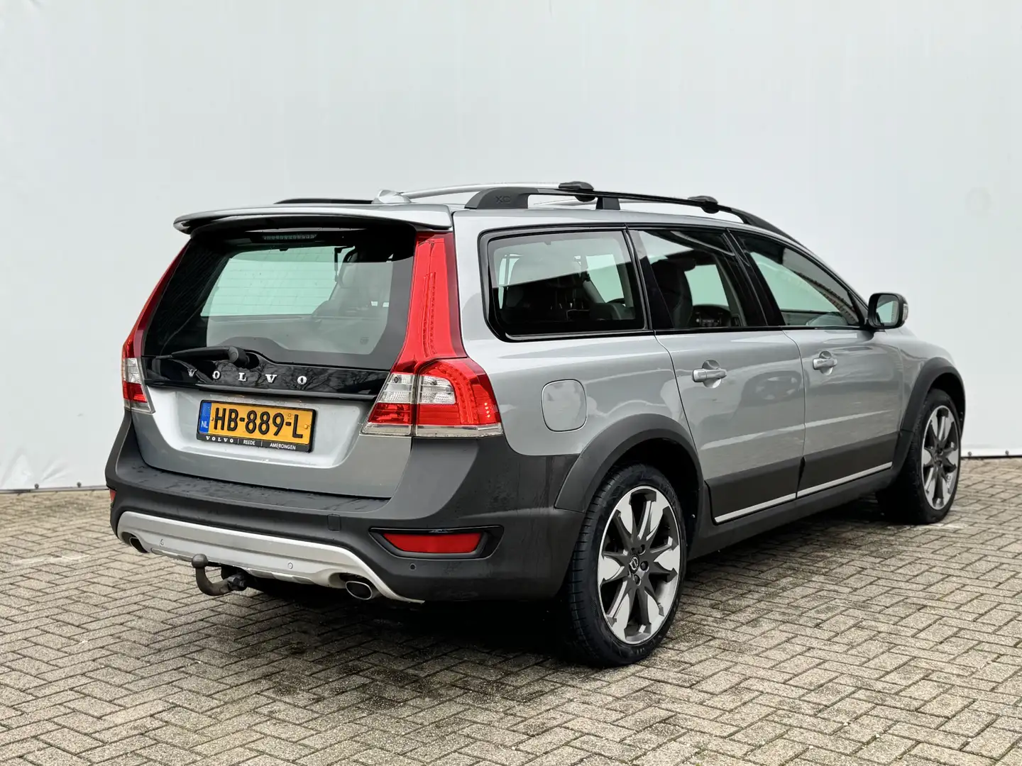 Volvo XC70 2.0 D4 FWD Dynamic Edition Adaptive Cruise | Stand Gris - 2