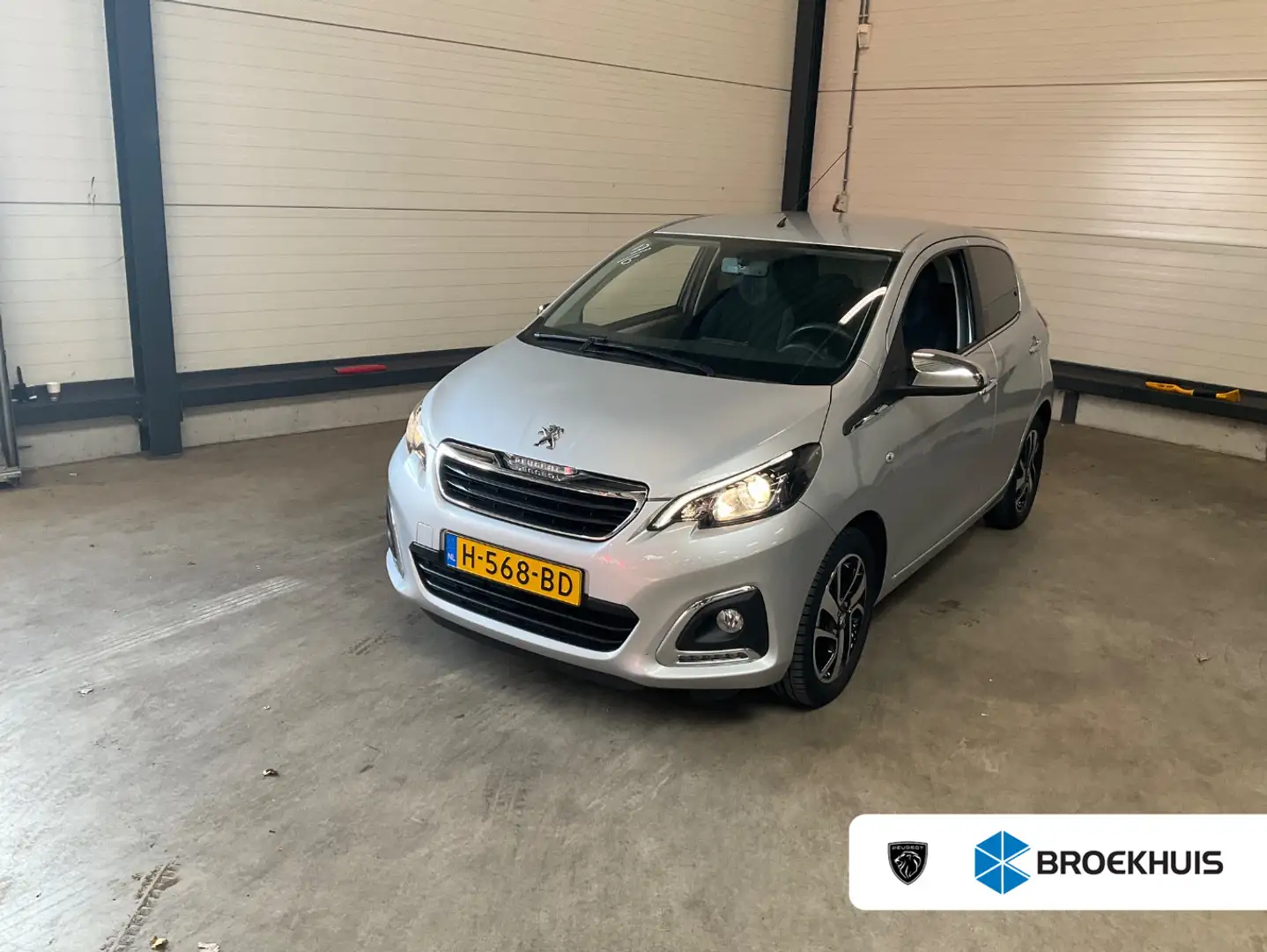 Peugeot 108 1.0 e-VTi Allure | Navi by app | Camera | Climate Grau - 1