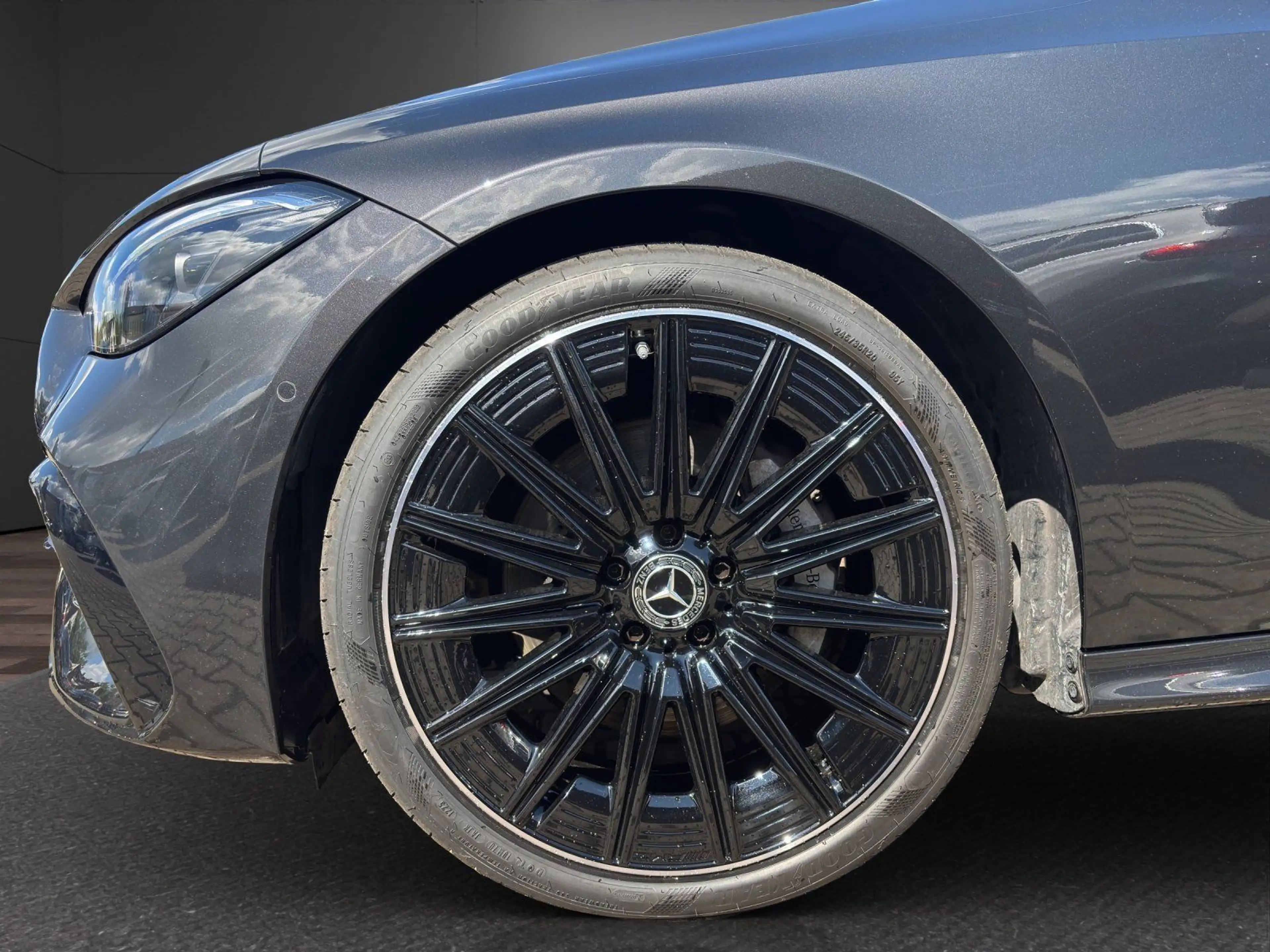 Mercedes-Benz CLE 200 Cabrio AMG ADV PLUS+NIGHT+20"+MEMORY+AIR — photo 12