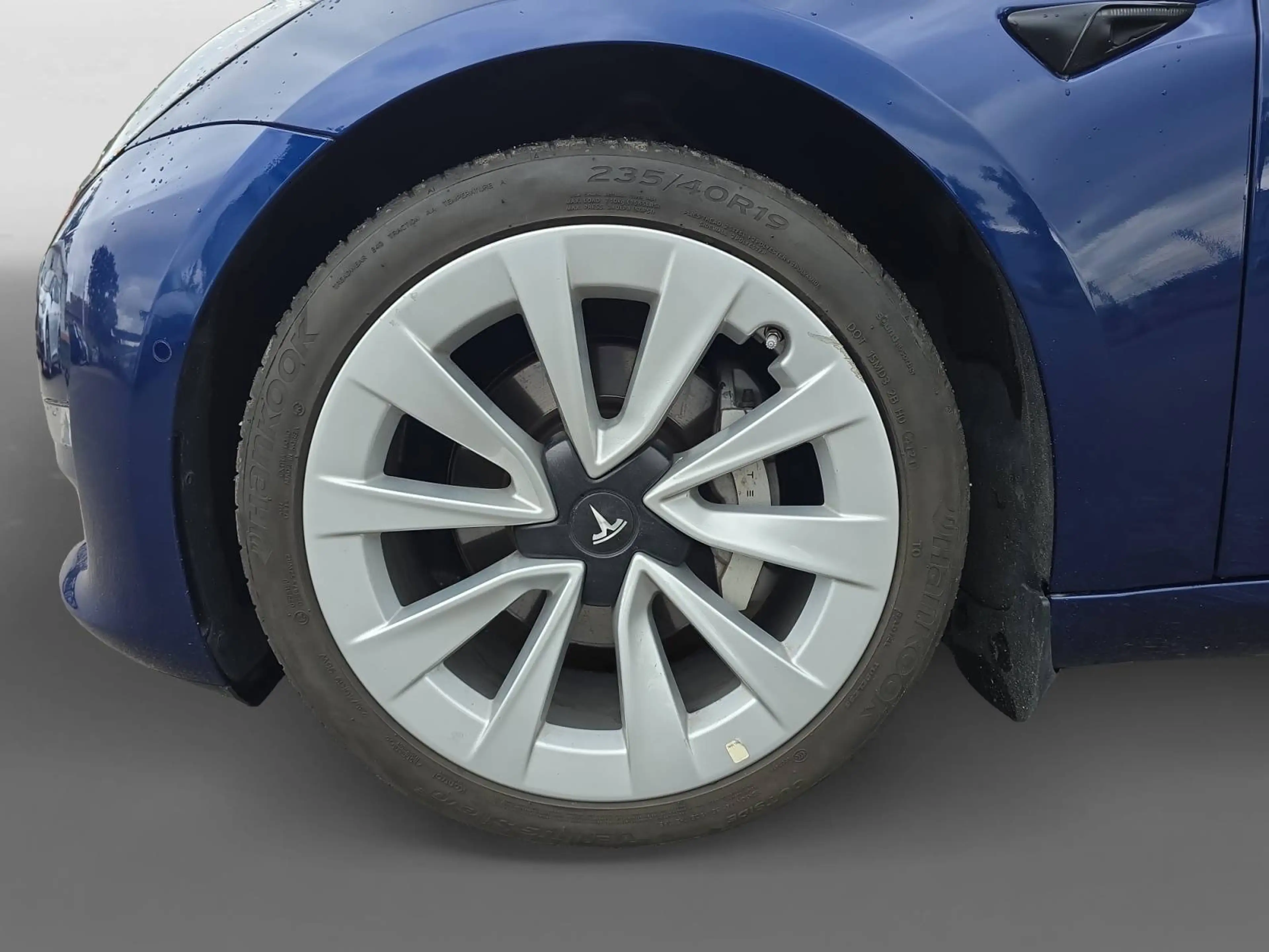 Tesla Model 3 Long Range Dual AWD — photo 9