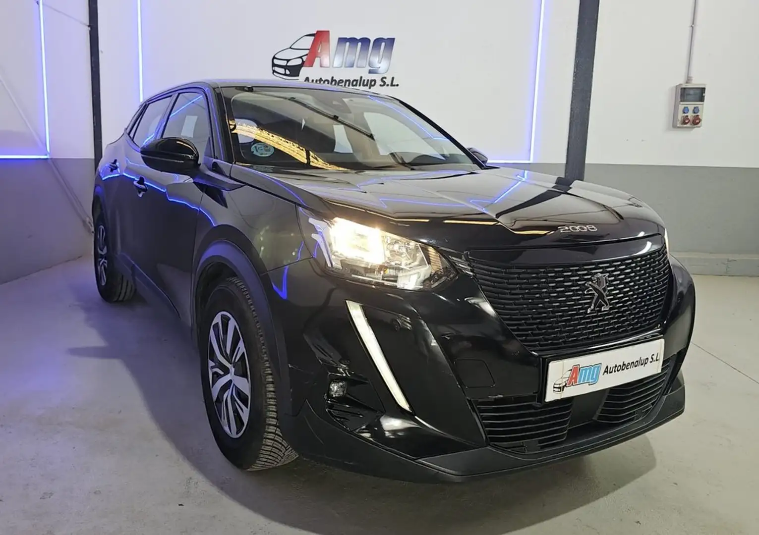 Peugeot 2008 Active BlueHDI 81kW (110CV) Negro - 1