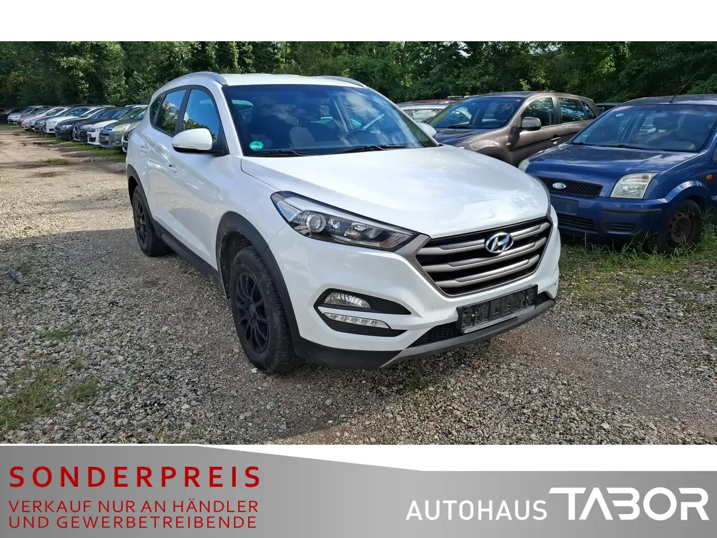 Hyundai TUCSON 1.7 CRDi 2WD Navi SHZ PDC LM Blanc - 2