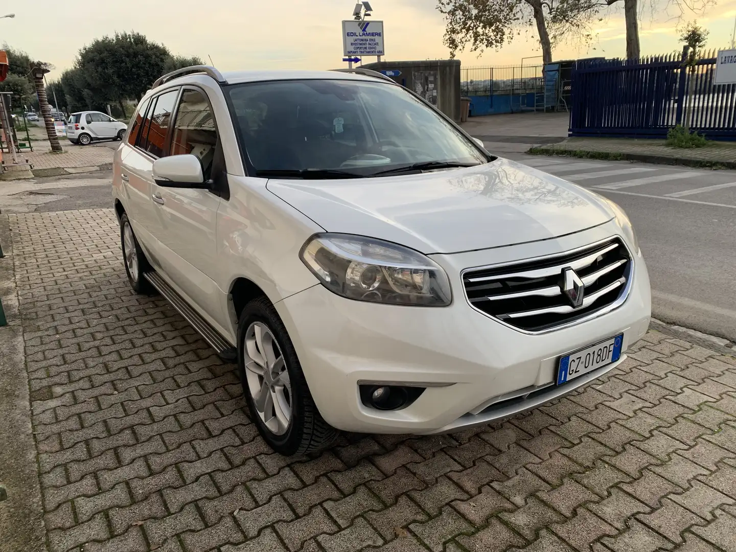 Renault Koleos 2.0 dci Luxe esm 4x4 150cv - 2