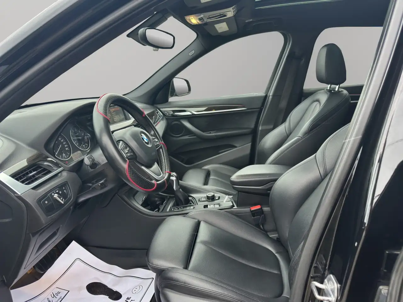 BMW X1 photo BMW X1