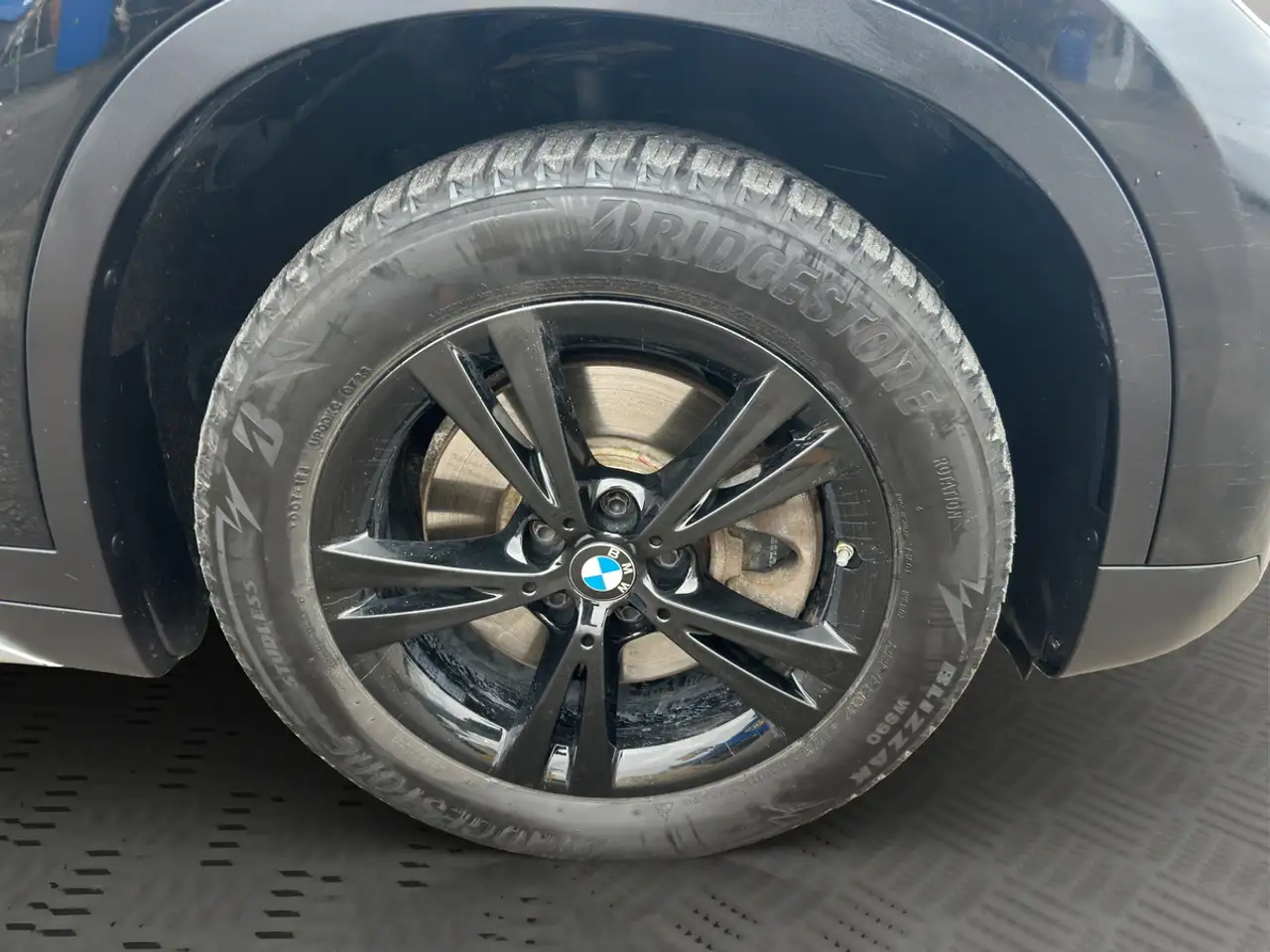 BMW X1 photo BMW X1