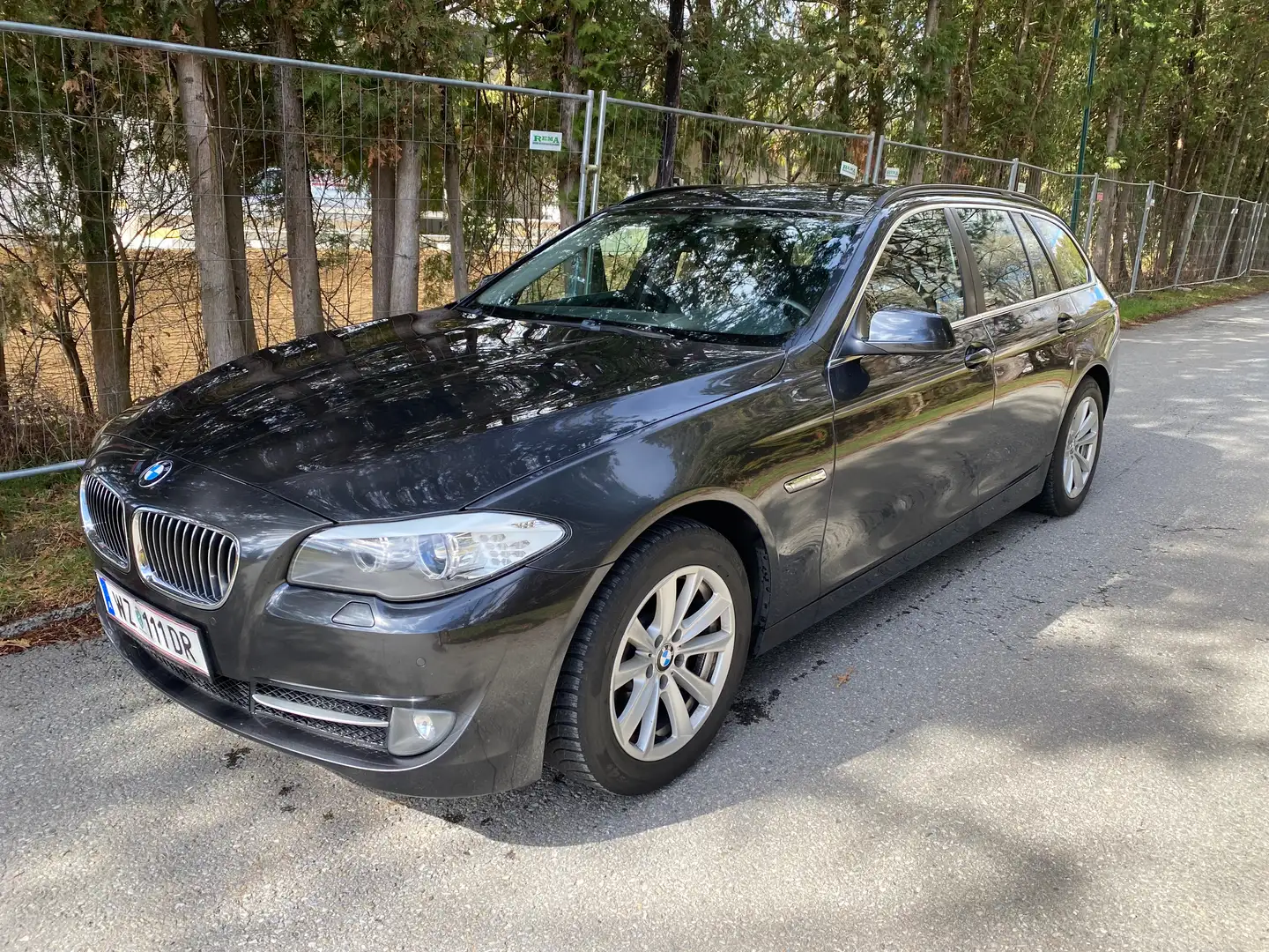 BMW 525 525d Touring Österreich-Paket Aut. Gris - 1