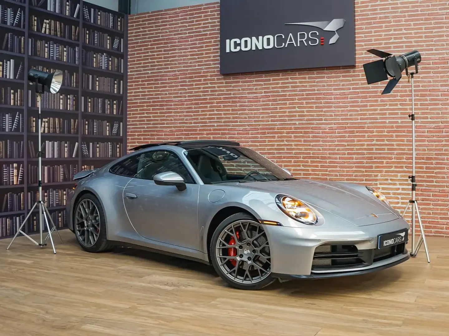 Porsche 911 Carrera Plateado - 1