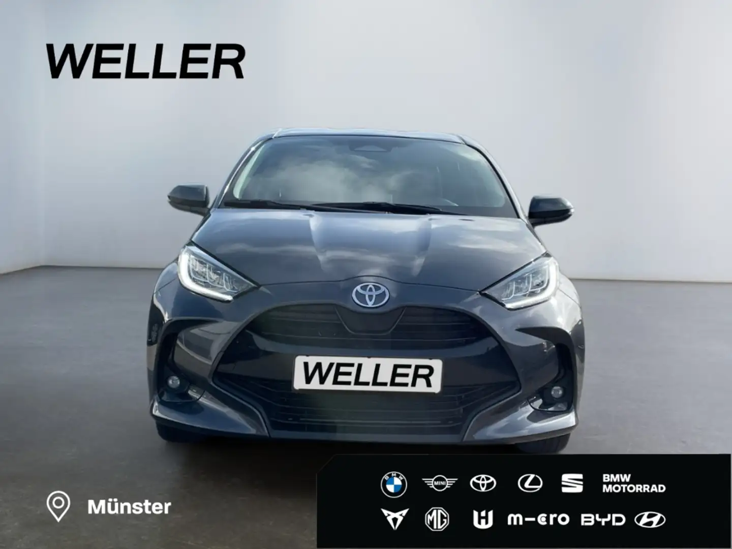Toyota Yaris Hybrid 116 1.5 Team D *LED*ACC*SHZ*CarPlay* Grijs - 2