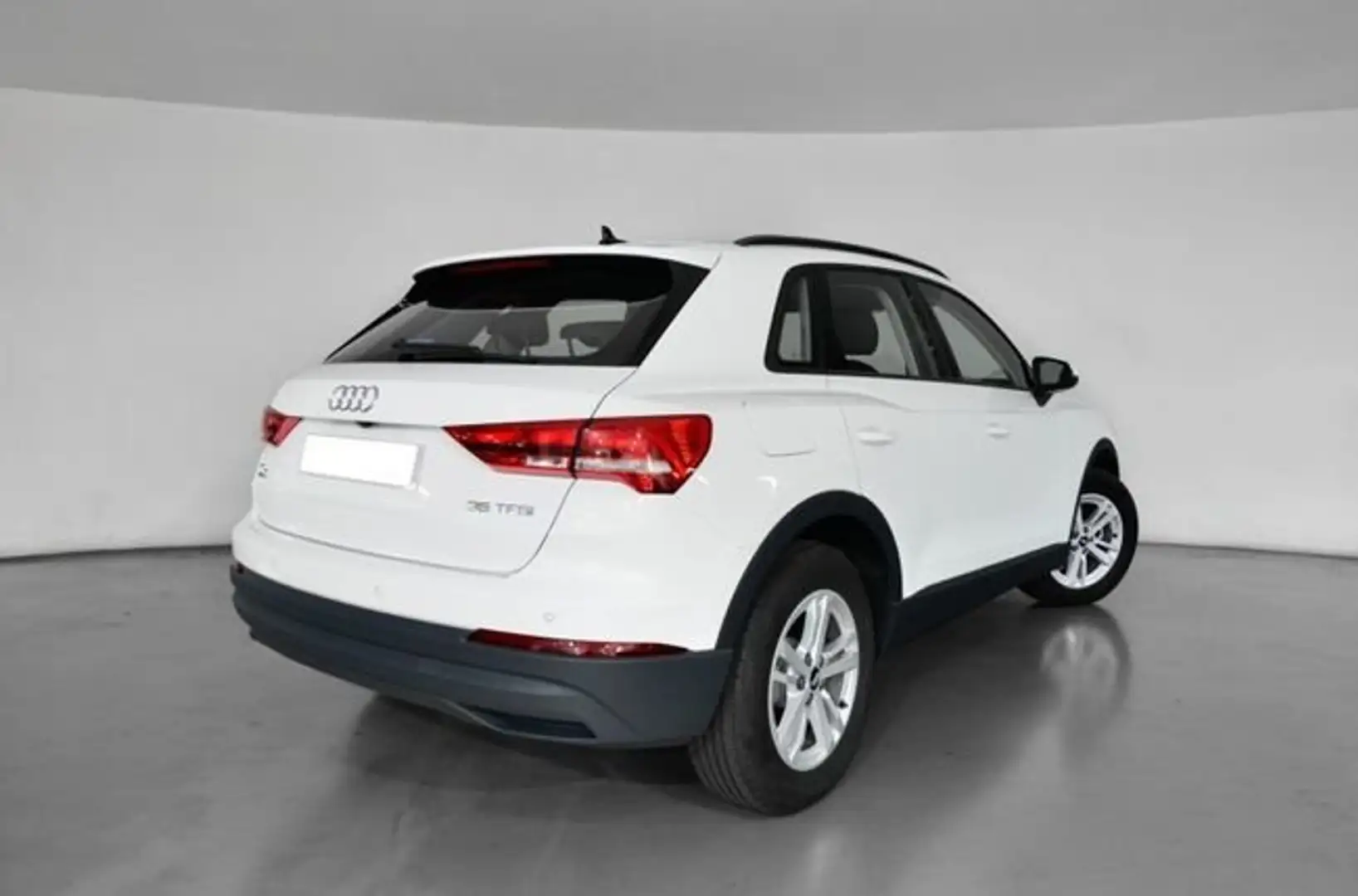 Audi Q3 City Line 35 TFSI 110 kW (150 CV) S tronic Blanco - 2