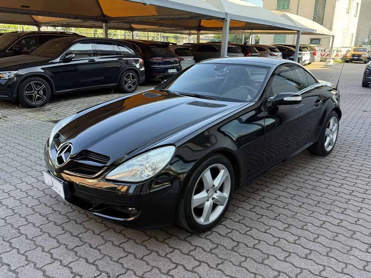 Mercedes-Benz SLK 200 Roadster cabrio AUTOMATICA PELLE CERCHI LEGA 17'' Nero - 1