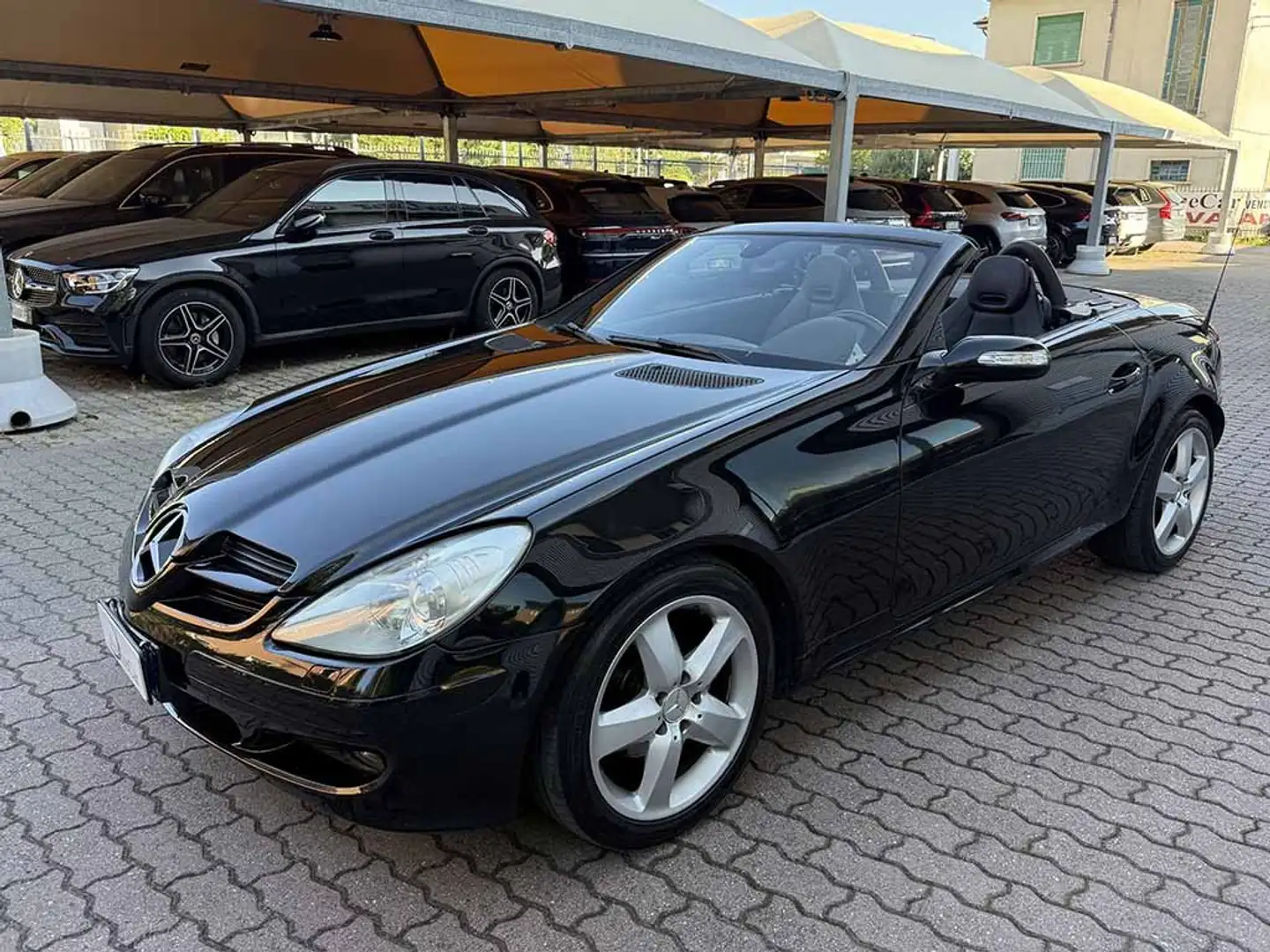 Mercedes-Benz SLK 200 Roadster cabrio AUTOMATICA PELLE CERCHI LEGA 17'' Nero - 2