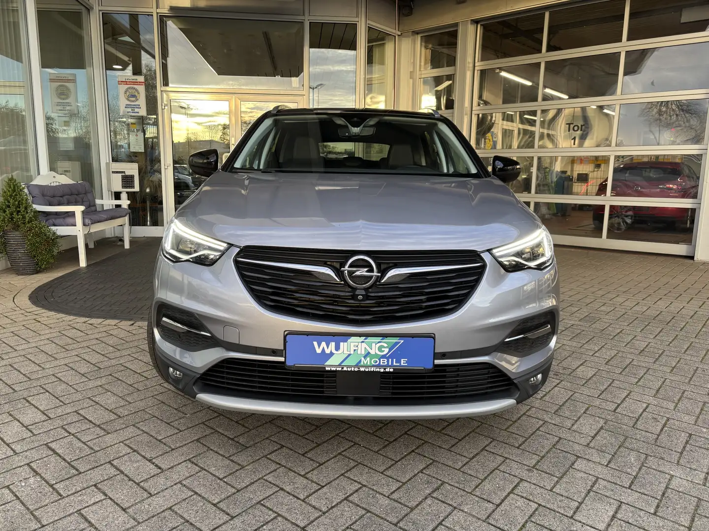 Opel Grandland Ultimate Plug-in-Hybrid 4 NAVI CAM LED Silber - 2
