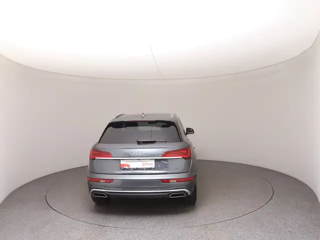 Audi Q5 view 7