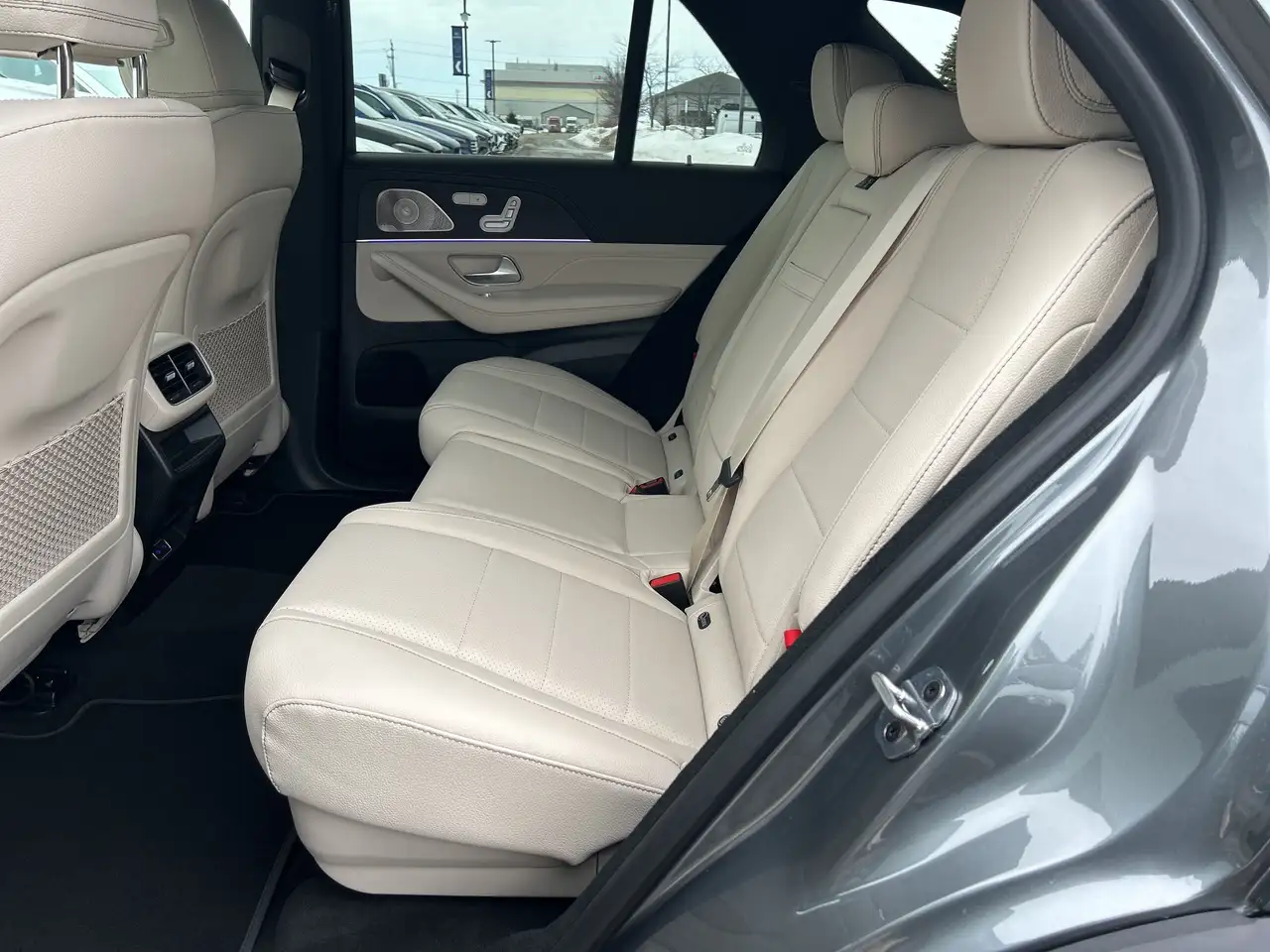 Mercedes-Benz GLE снимка Mercedes-Benz GLE