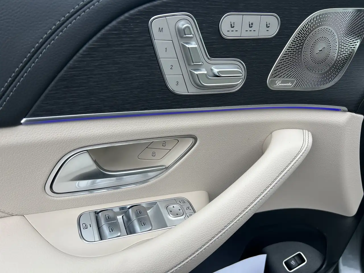 Mercedes-Benz GLE снимка Mercedes-Benz GLE