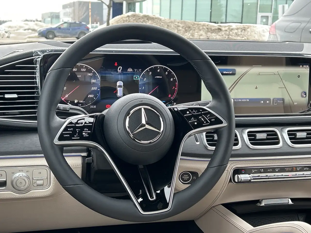 Mercedes-Benz GLE снимка Mercedes-Benz GLE