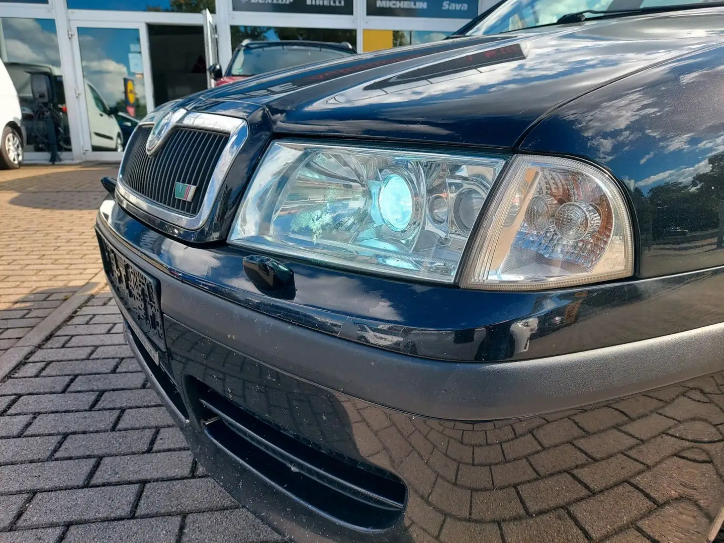 Skoda Octavia Combi RS Xenon DAB Teilleder AHK Negro - 1