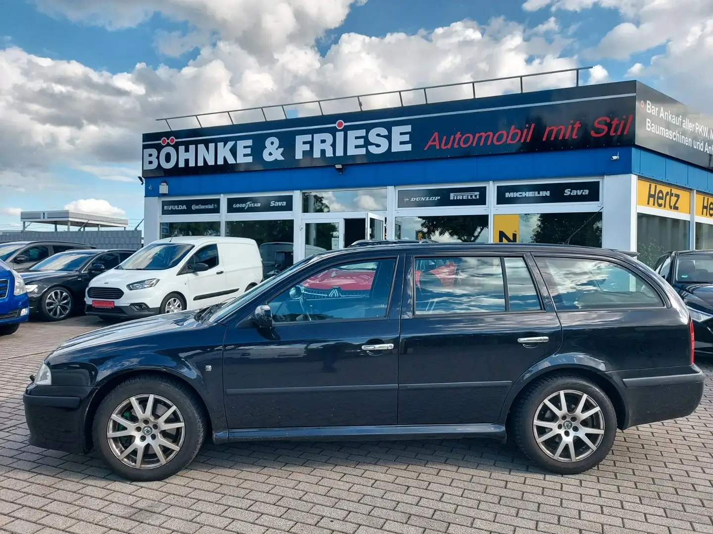 Skoda Octavia Combi RS Xenon DAB Teilleder AHK Negro - 2