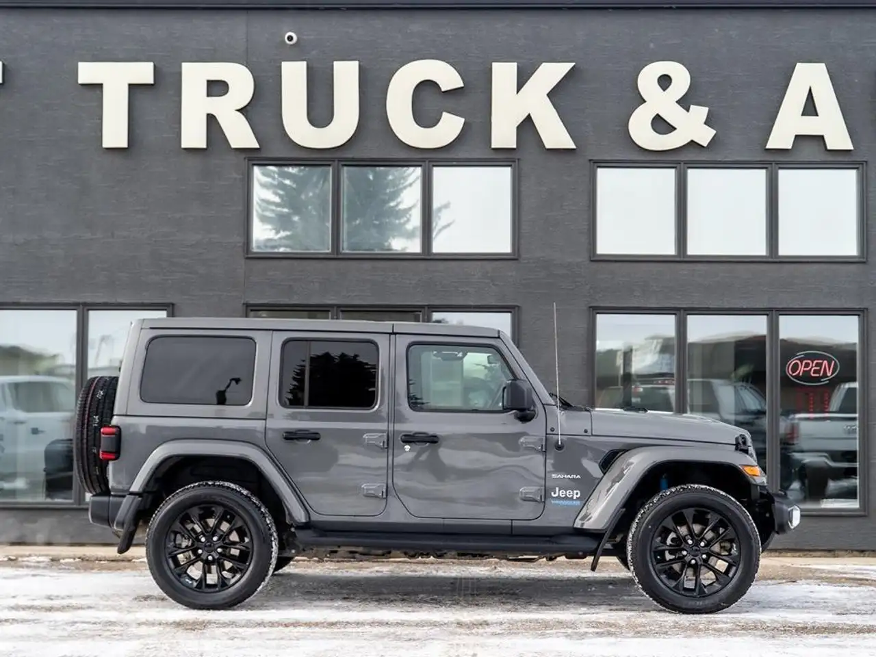 Jeep Wrangler снимка Jeep Wrangler