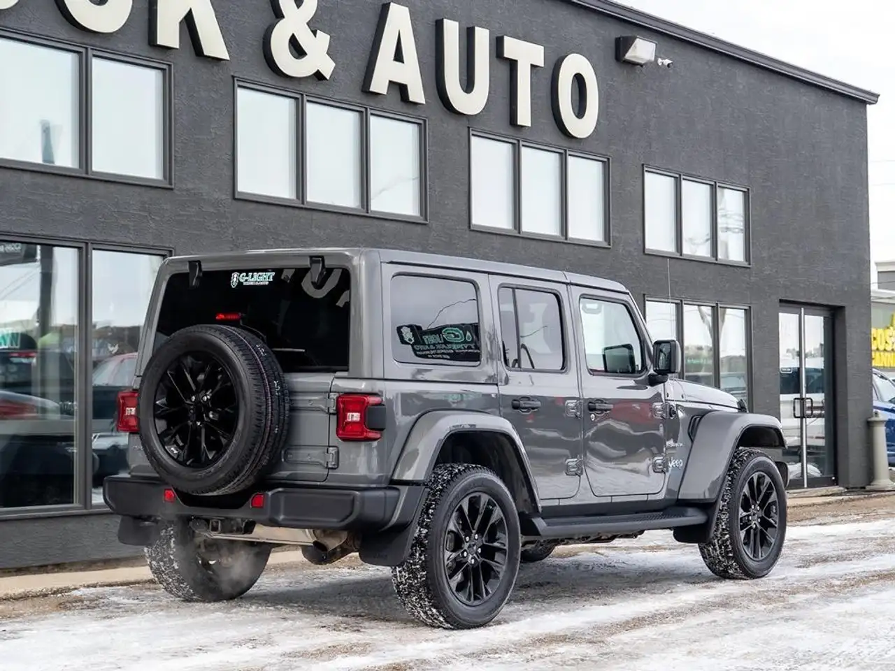 Jeep Wrangler снимка Jeep Wrangler