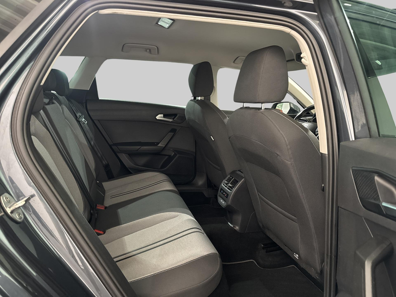 SEAT Leon Sportstourer 1.5 TSI 130pk Style Business Intense — photo 14