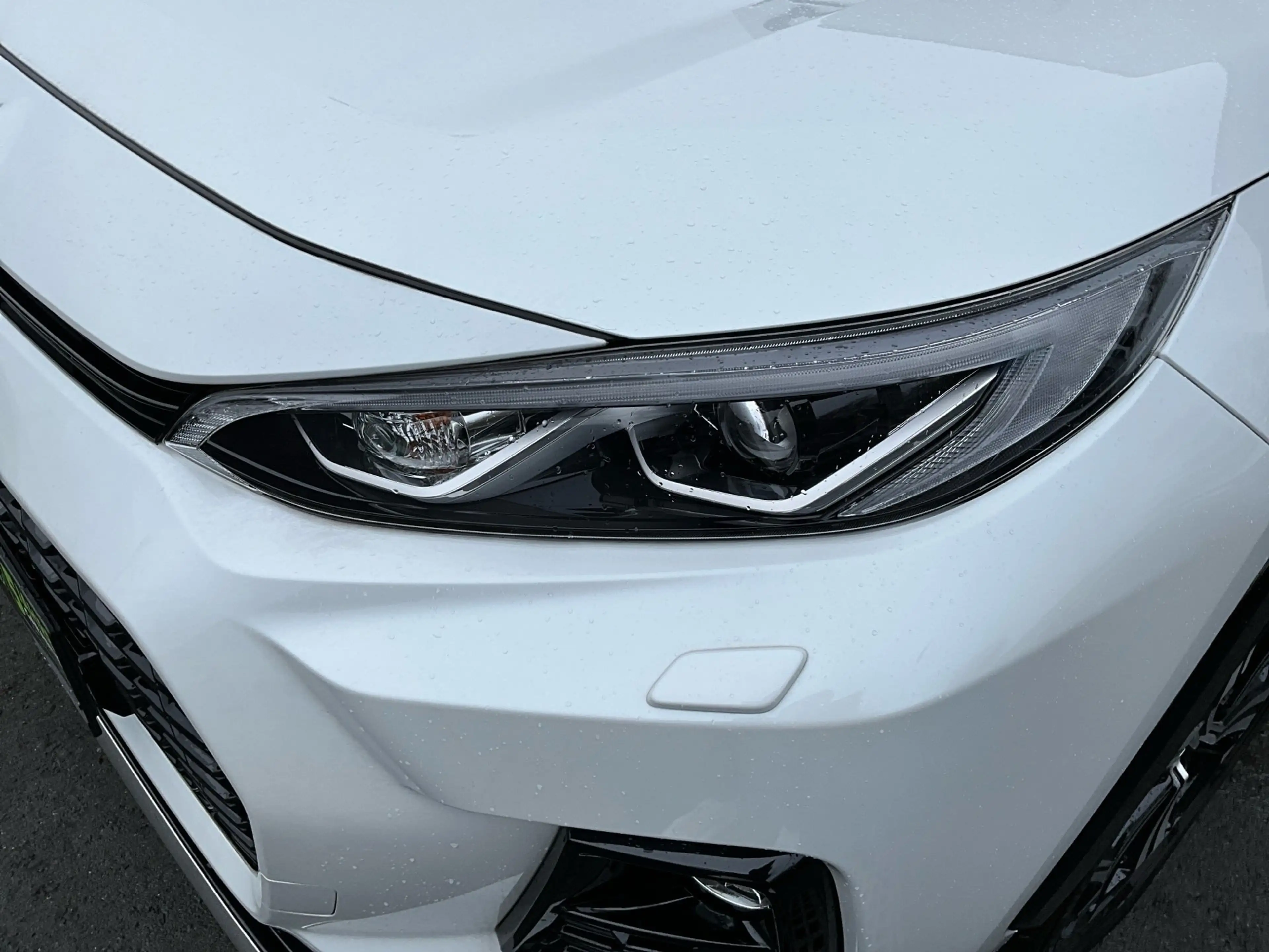 Suzuki Across AWD PHEV Automatik — photo 11