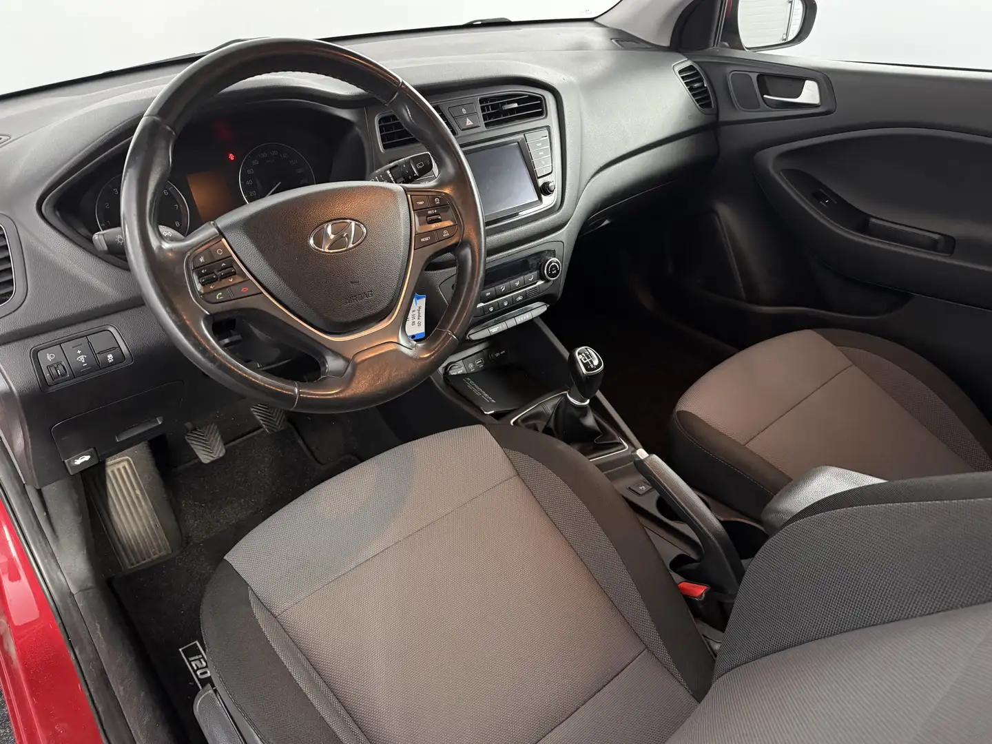 Hyundai i20 1.0 T-GDI Essence | Achteruitrijcamera | Coupe | Rood - 2