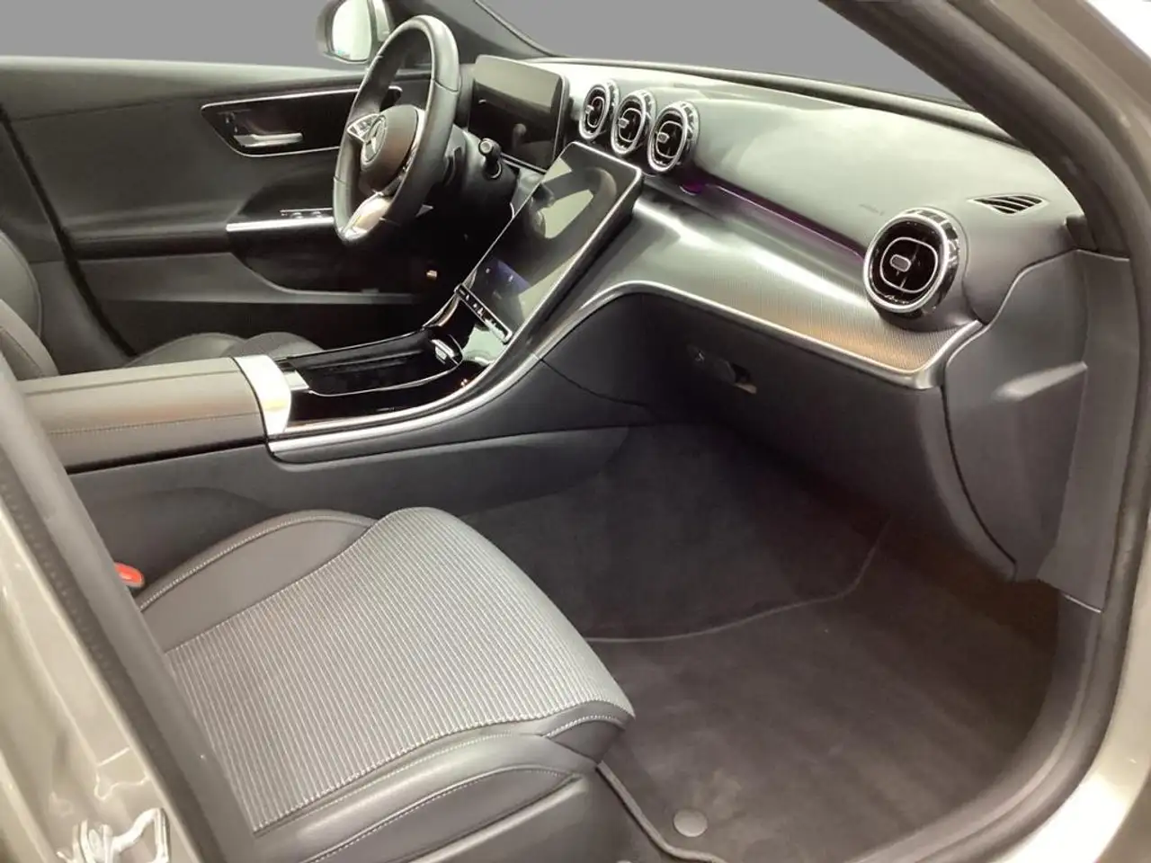 Mercedes-Benz C 200 PANO/LED/RFK/CARP. 9