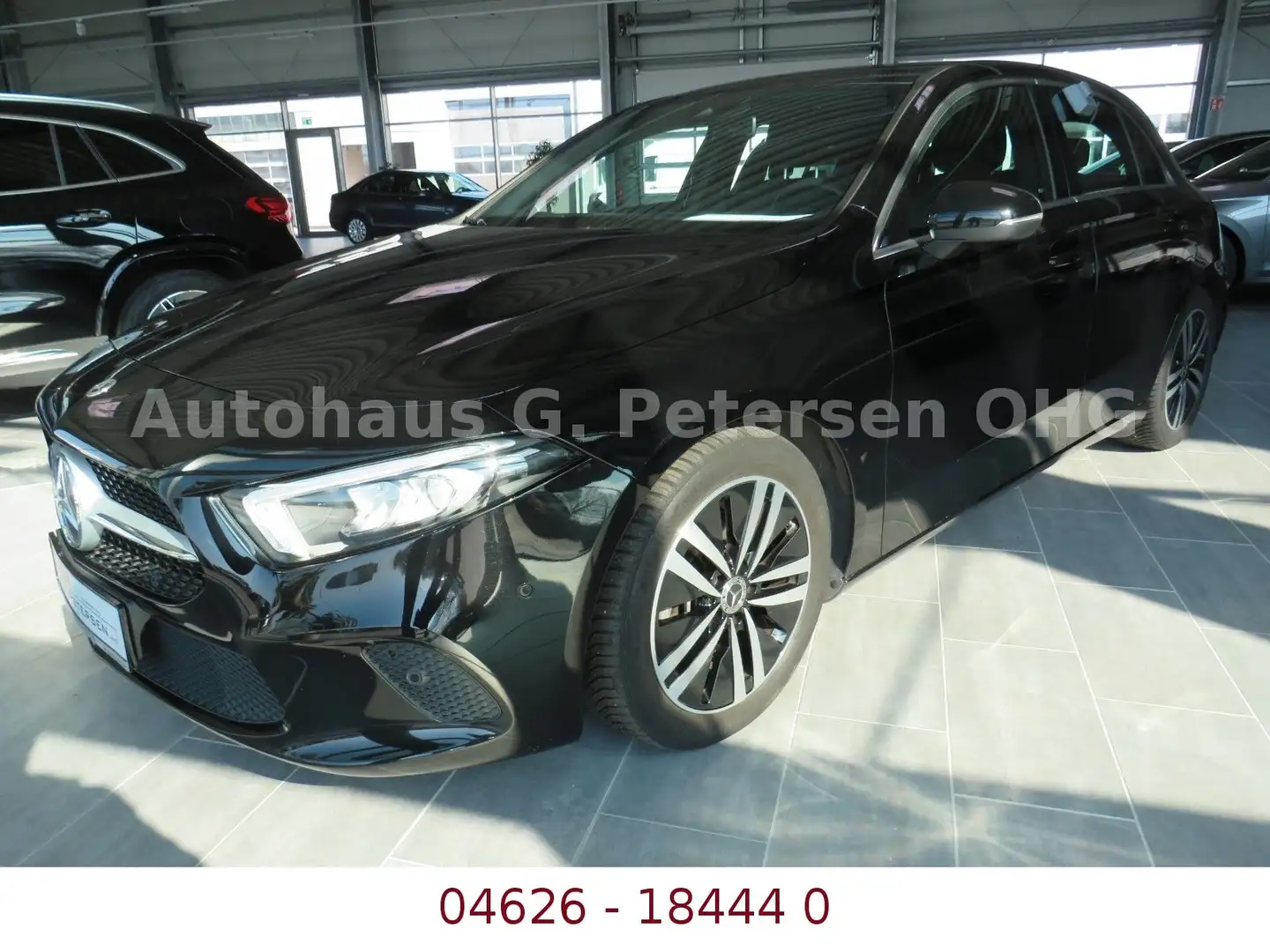 Mercedes-Benz A 200 d*LED*AHK*Kamera*Spur*Navi Schwarz - 1