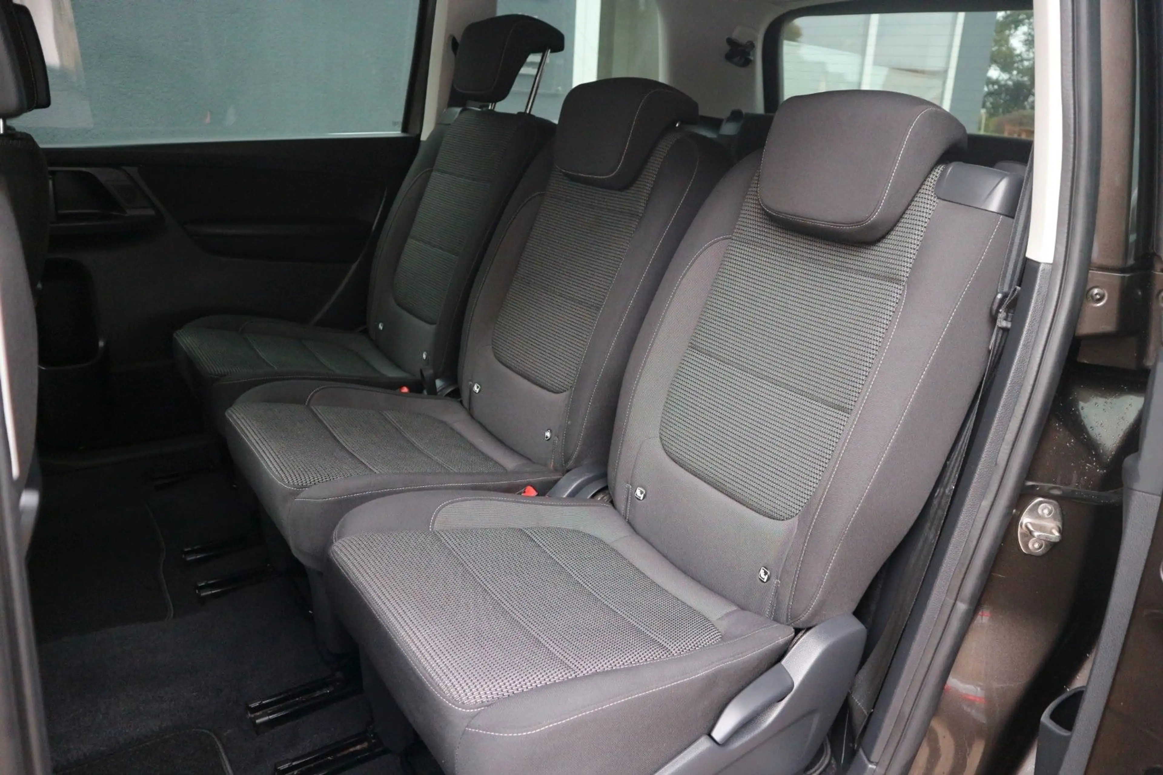Volkswagen Sharan Comfortline *2.HD|7-SITZE|NAVI|KLIMA|PDC* — photo 11