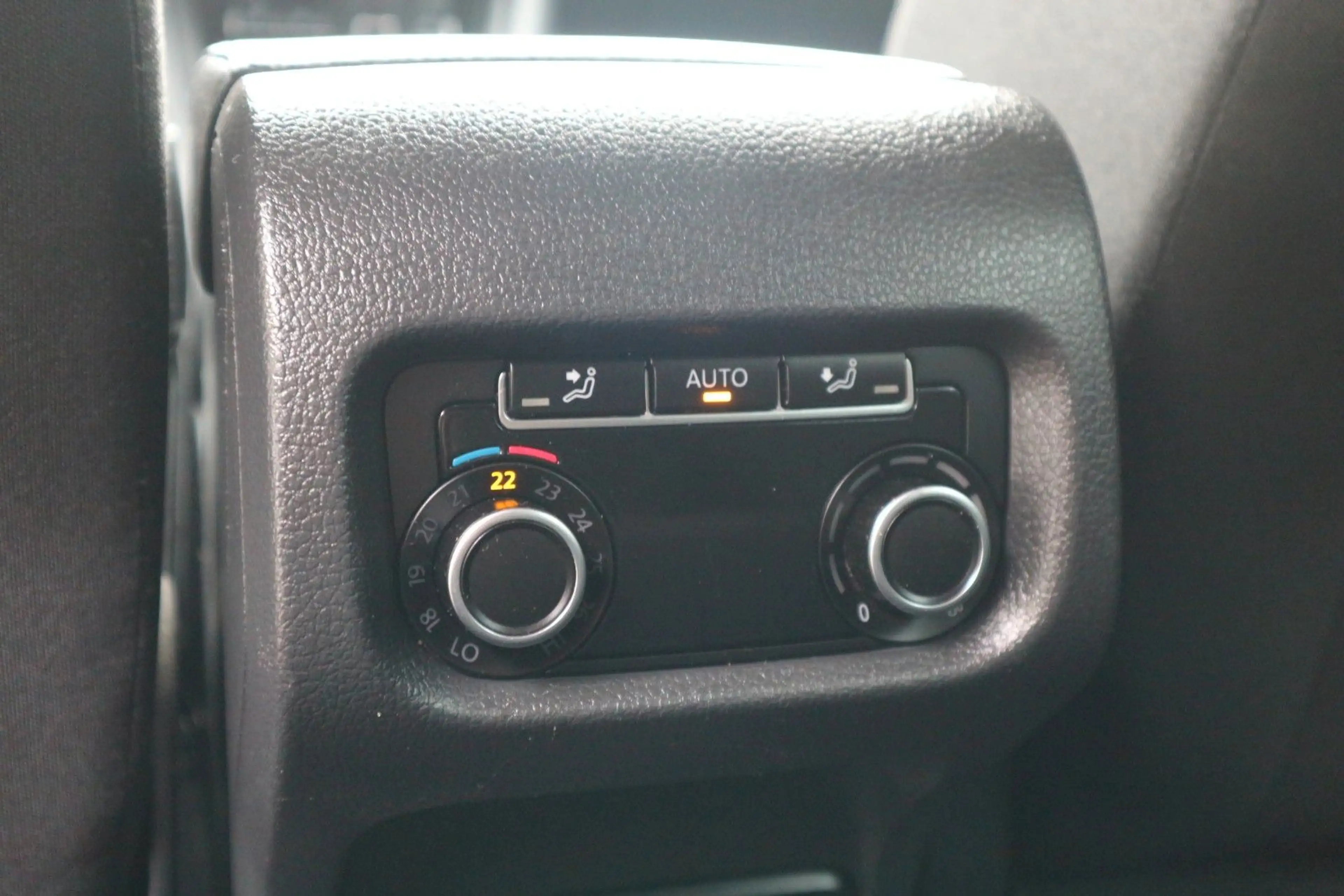 Volkswagen Sharan Comfortline *2.HD|7-SITZE|NAVI|KLIMA|PDC* — photo 13