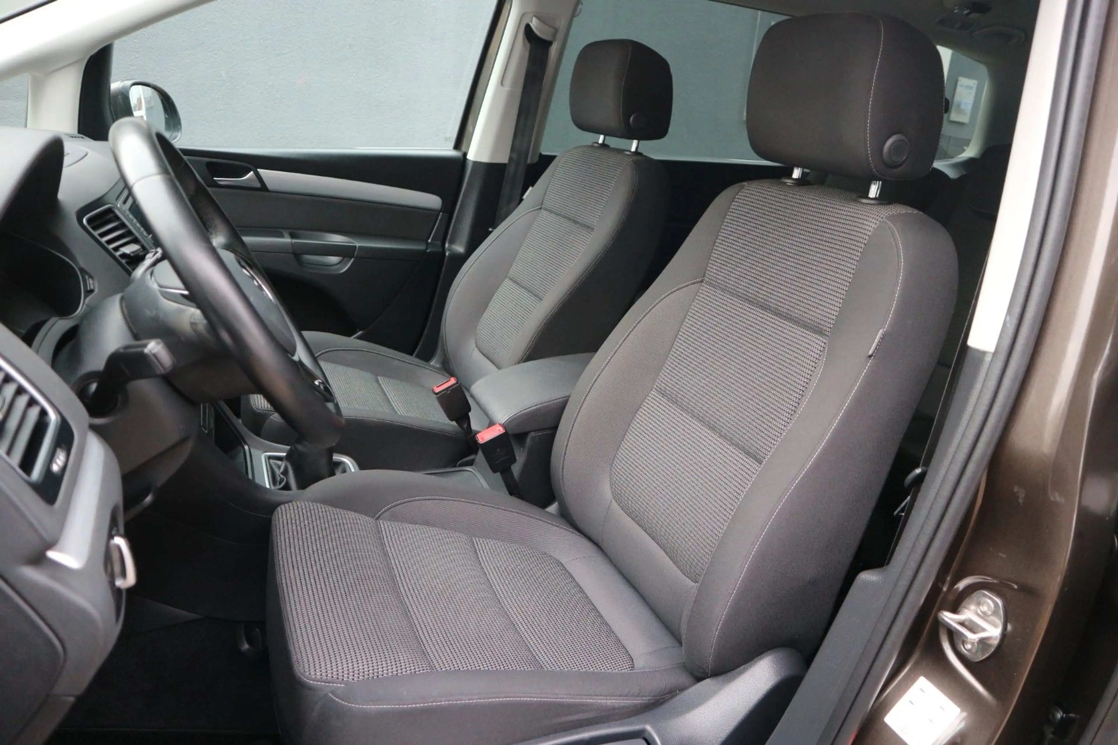 Volkswagen Sharan Comfortline *2.HD|7-SITZE|NAVI|KLIMA|PDC* — photo 8