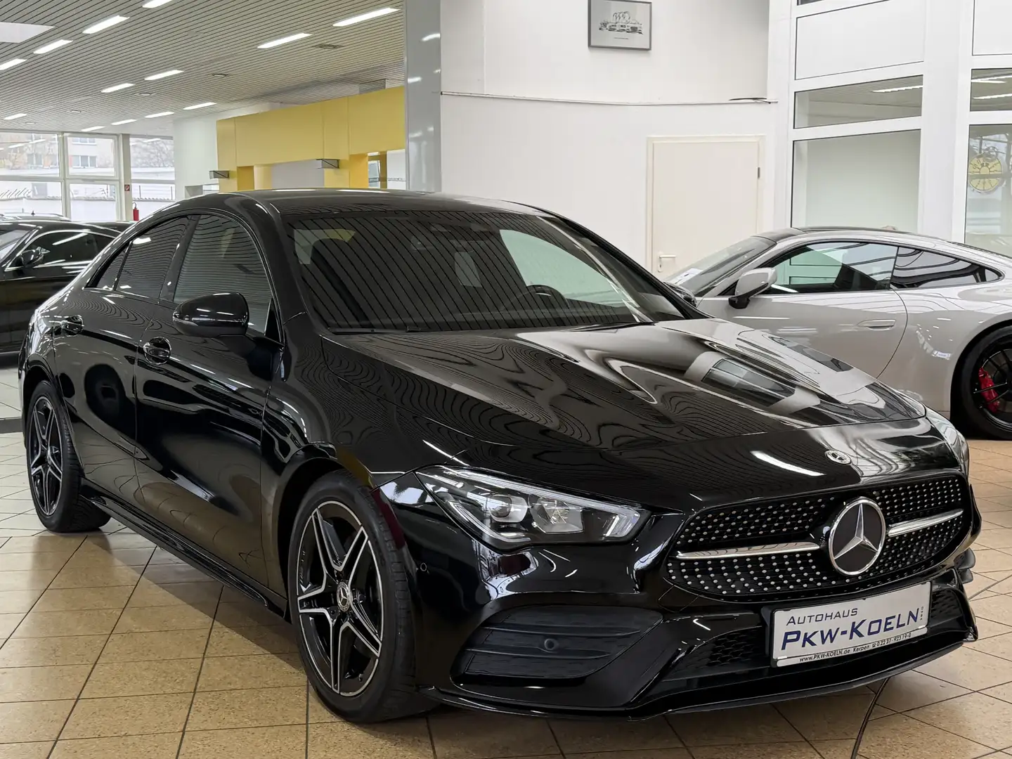 Mercedes-Benz CLA 200 d AMG-LiNE *NAVI*NIGHT*LED*KAMERA*SPuR* Noir - 2