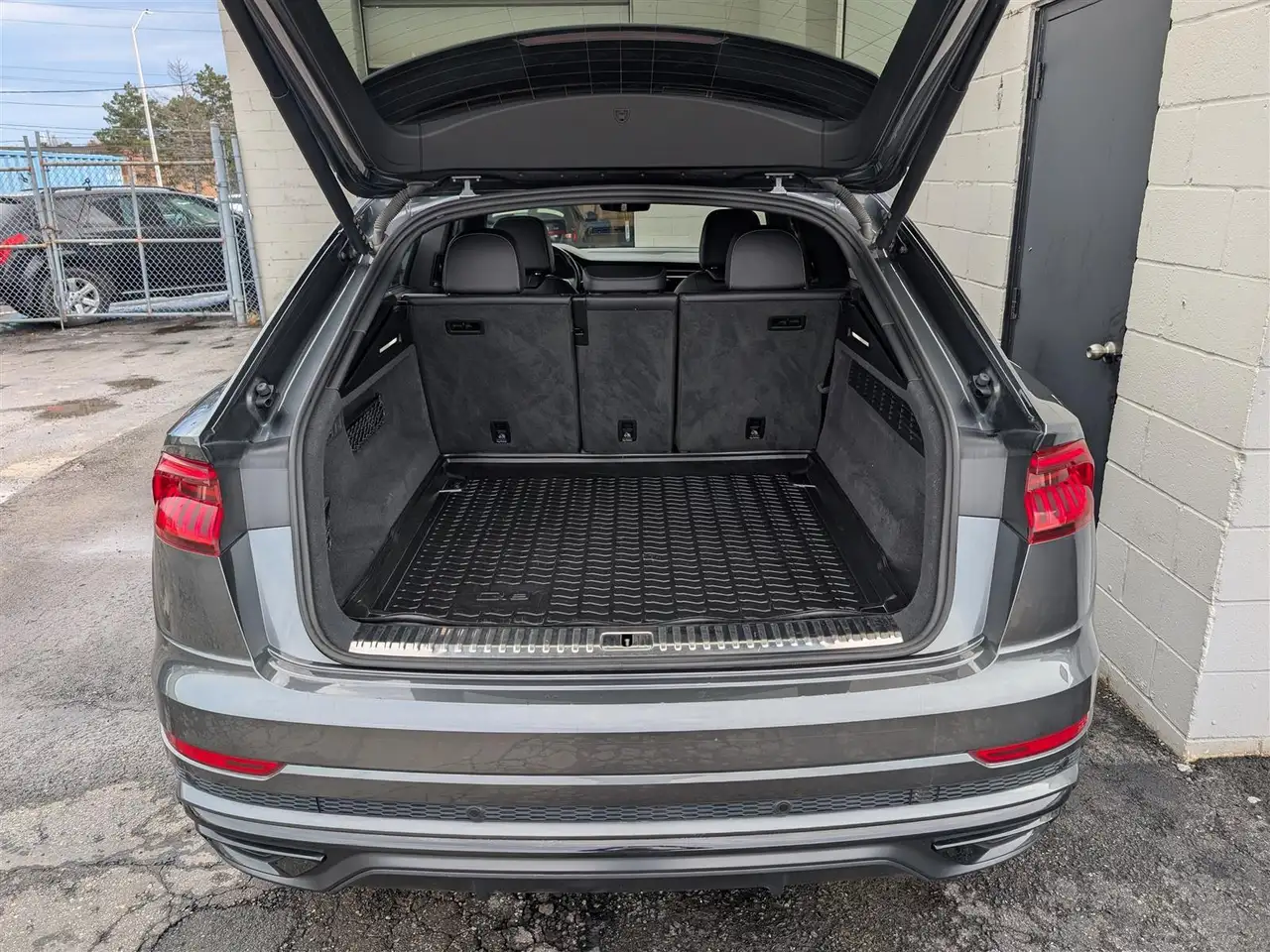 Audi Q8 photo Audi Q8
