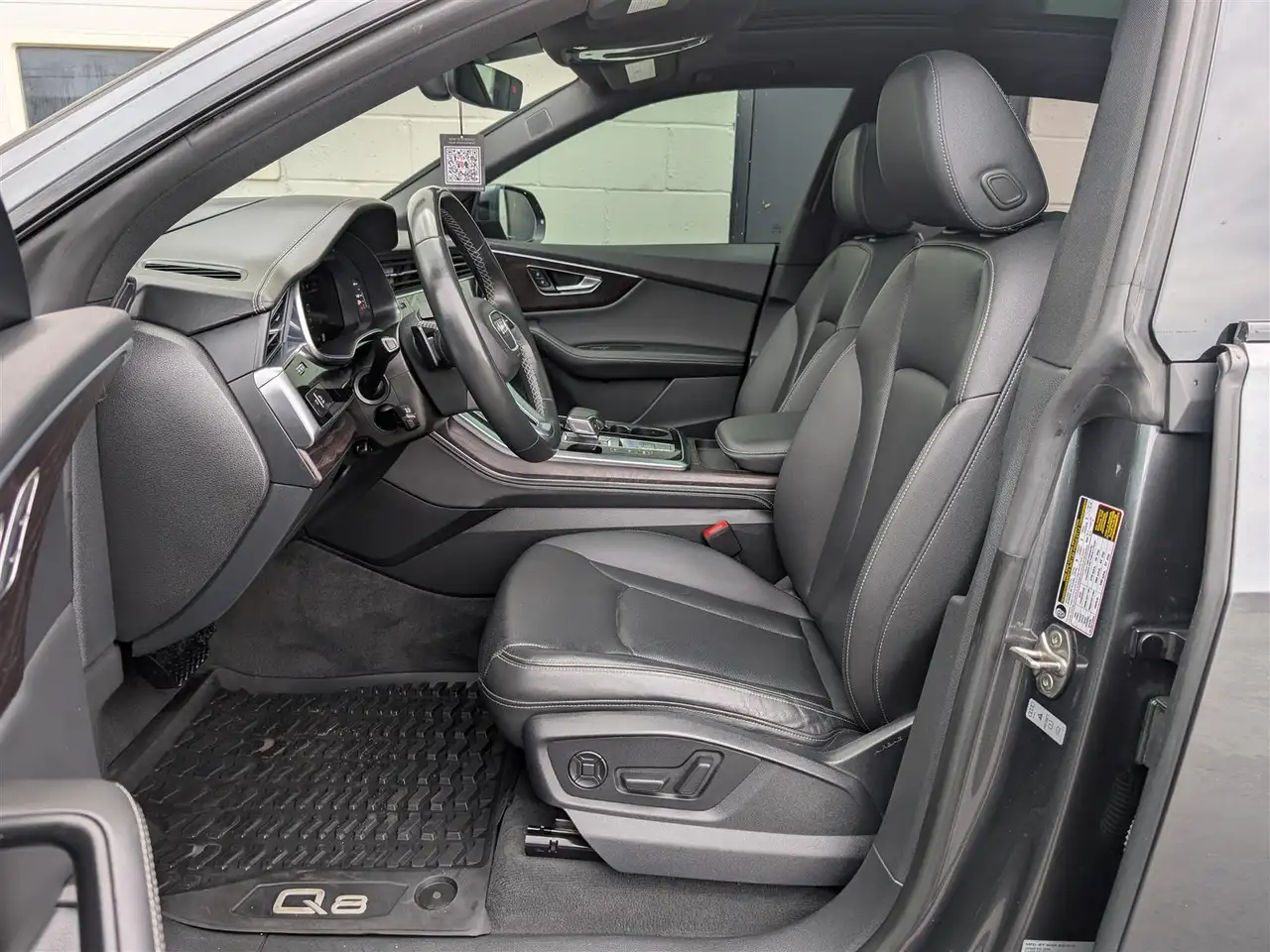 Audi Q8 photo Audi Q8