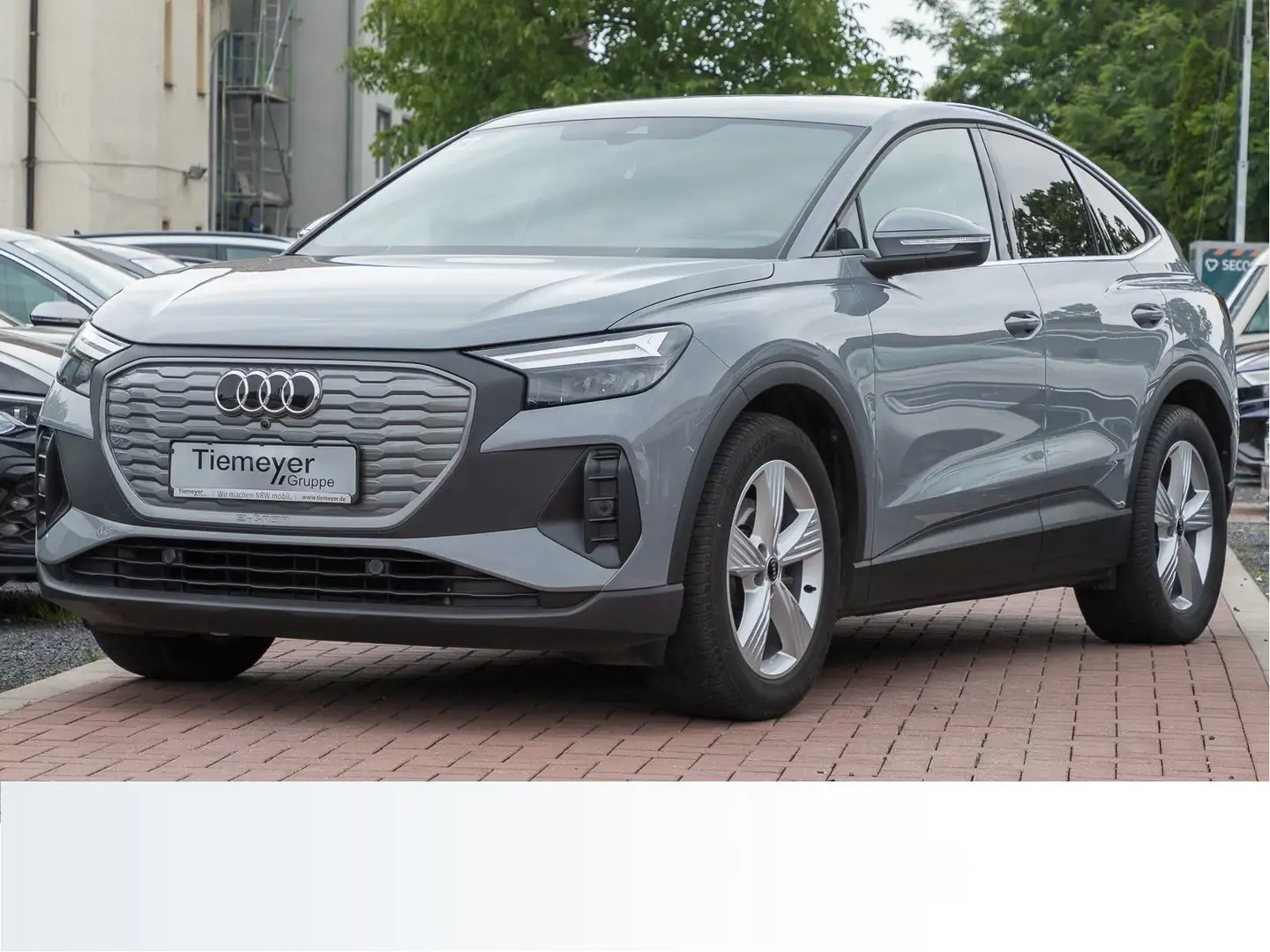 Audi 35 e-tron Sportback LM19 SITZHZ PRIVACY GRA S Grau - 2