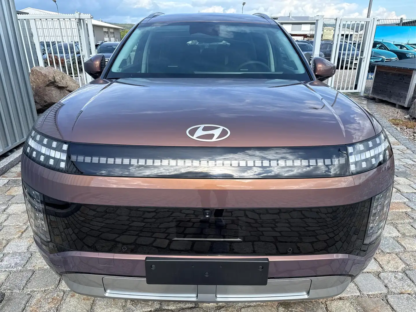Hyundai IONIQ 9 Prestige Line-4 WD-7 Sitzer-Wärmepumpe-ACC-SCC-... Braun - 2