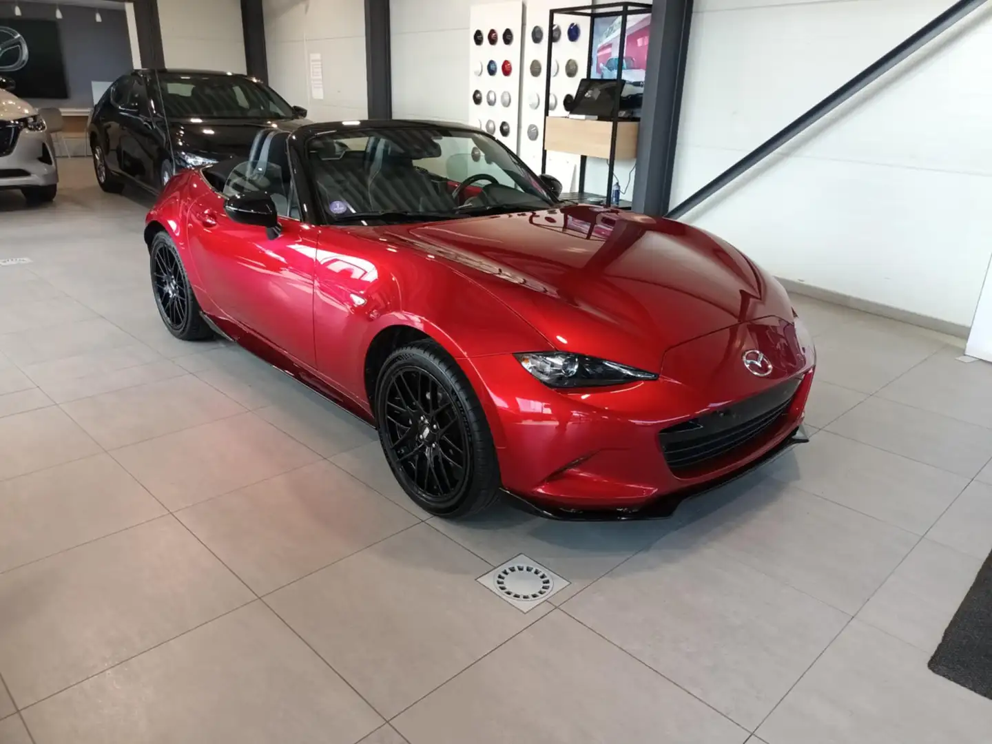 Mazda MX-5 MX-5 1.5i Skyactiv-G Homura Roşu - 1