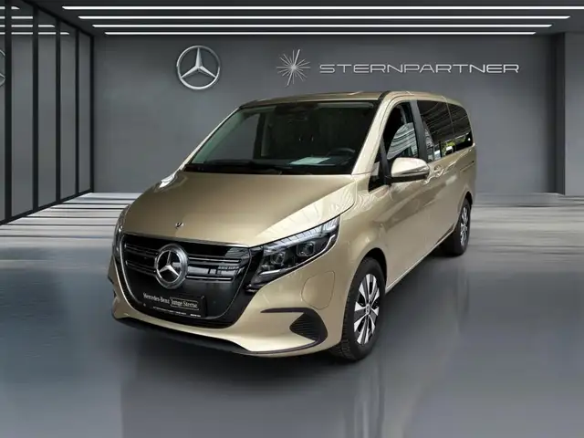 Mercedes-Benz null
