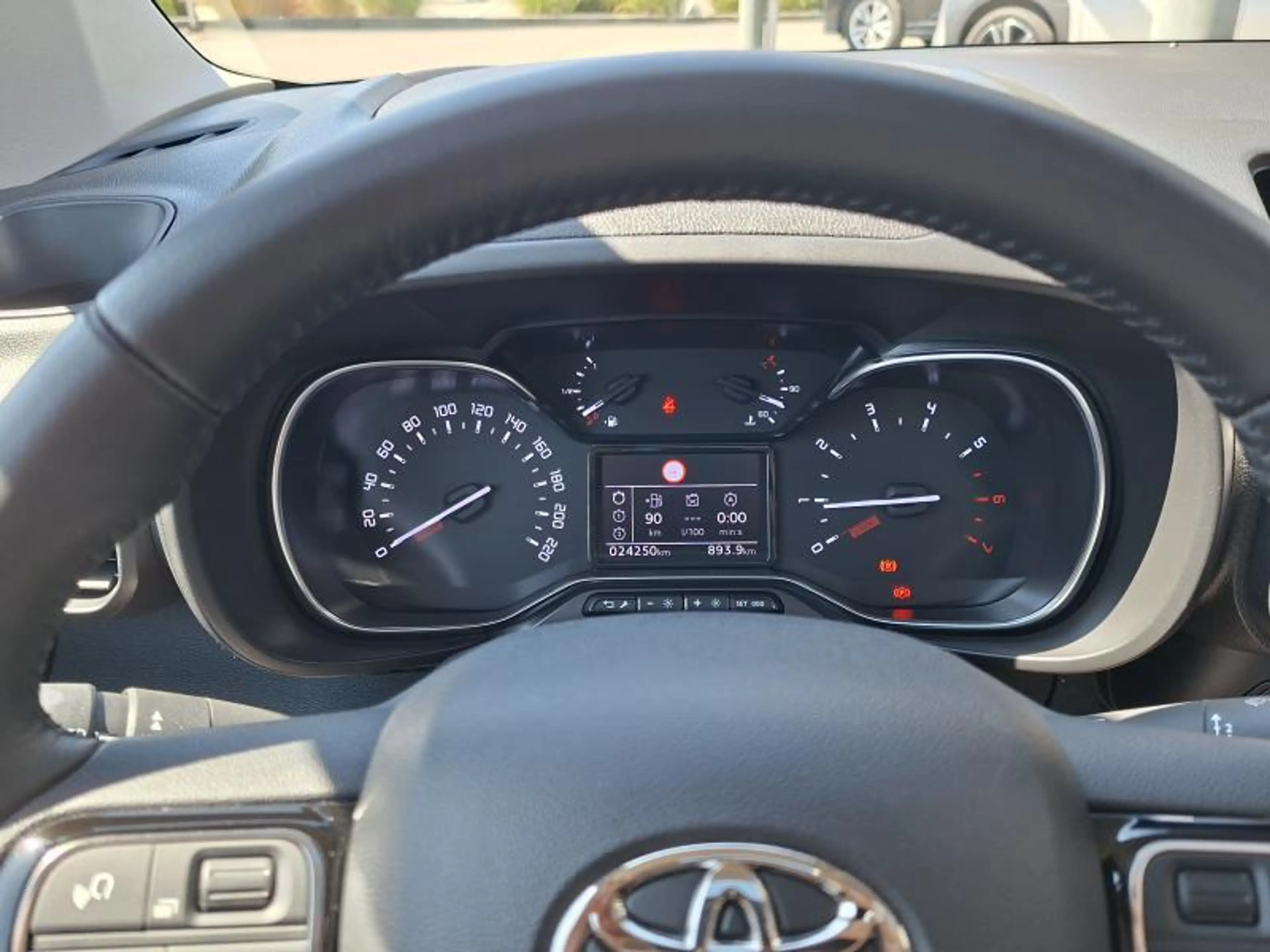 Toyota Verso 1.2 — photo 4