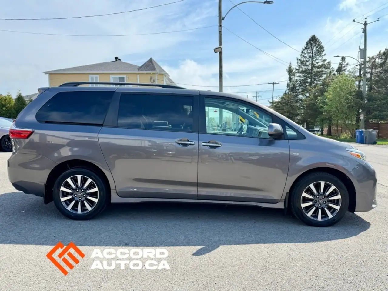 Toyota Sienna fotografie Toyota Sienna