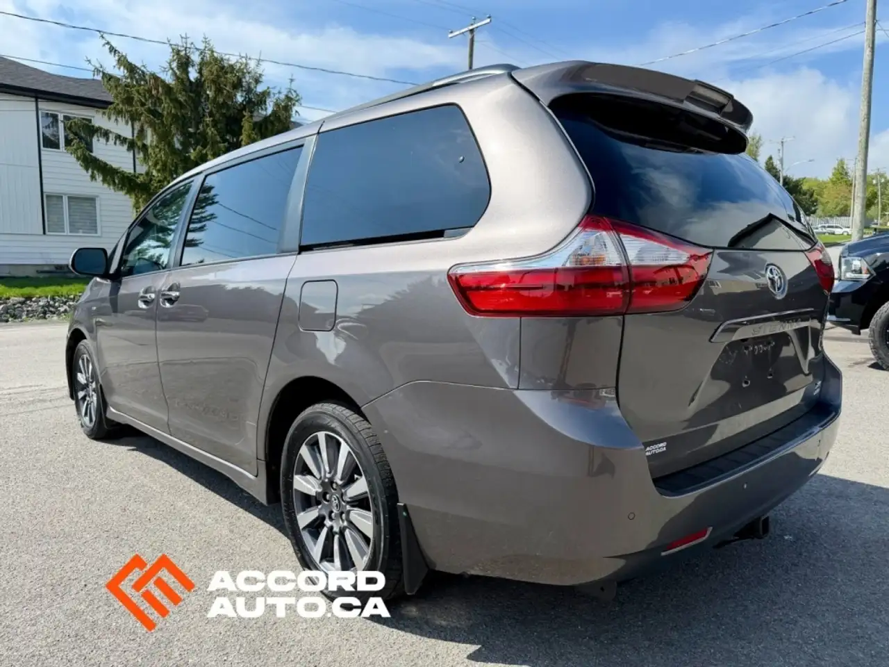 Toyota Sienna fotografie Toyota Sienna