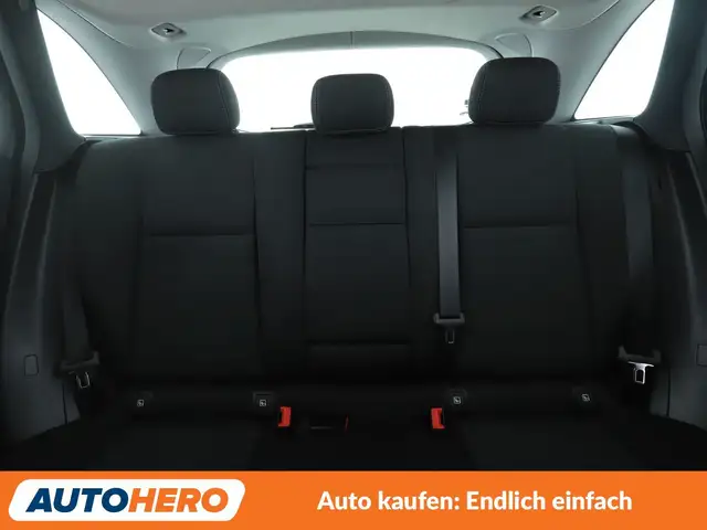 Mercedes-Benz GLC view 15