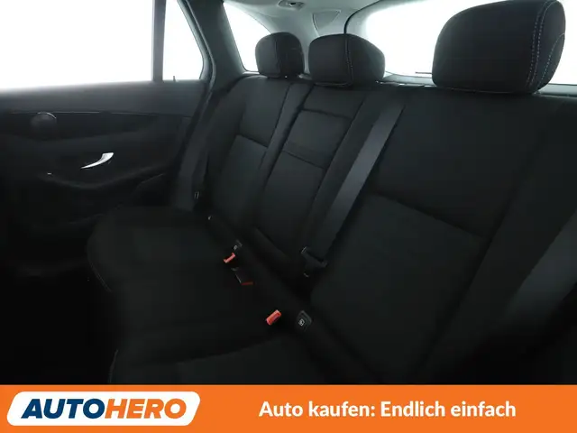 Mercedes-Benz GLC view 14