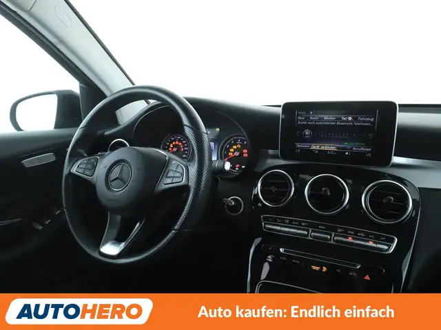 Mercedes-Benz GLC view 13