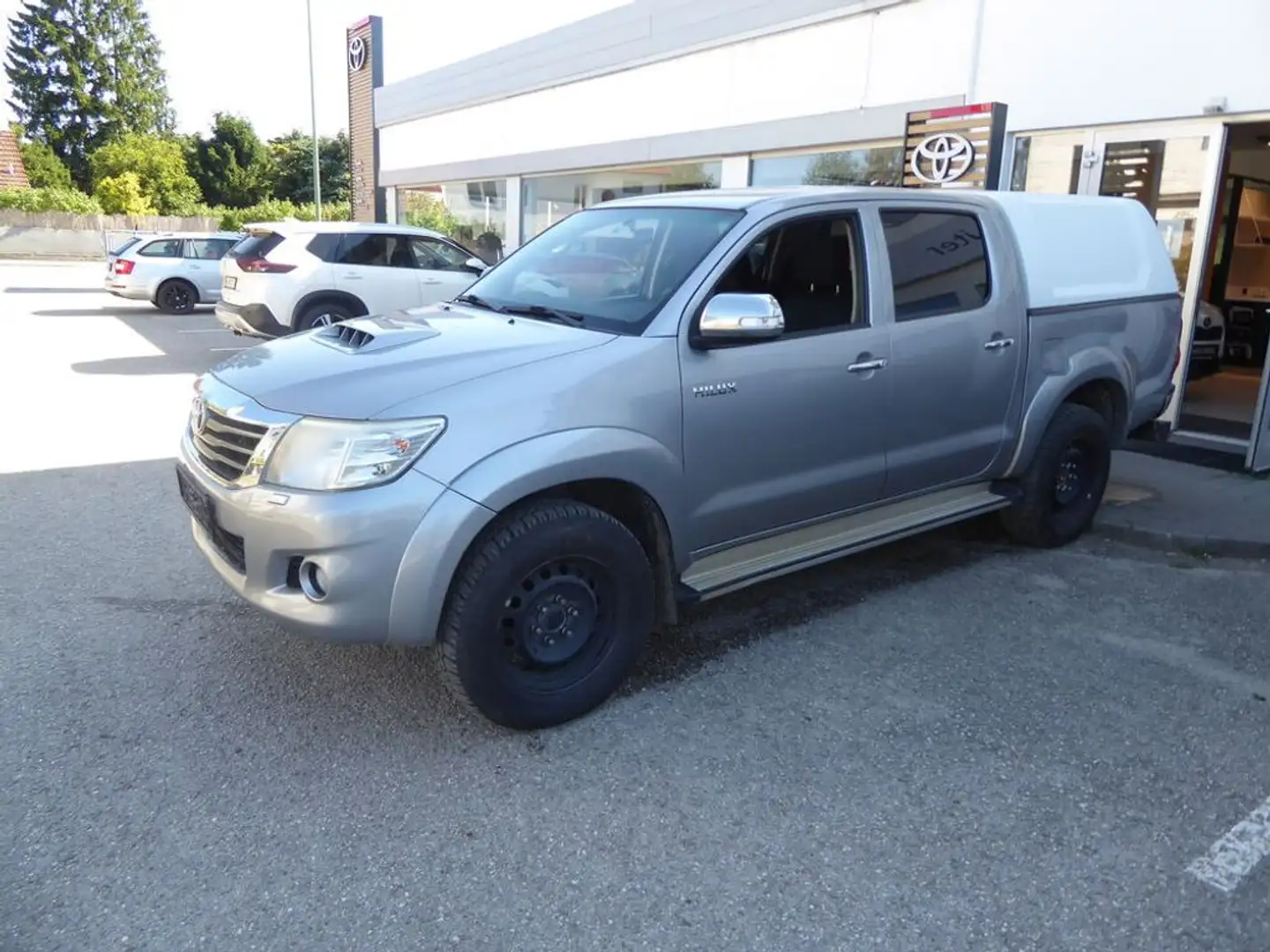 Toyota Hilux Double Cab Comfort 4X4 *EXPORT* Srebrny - 2